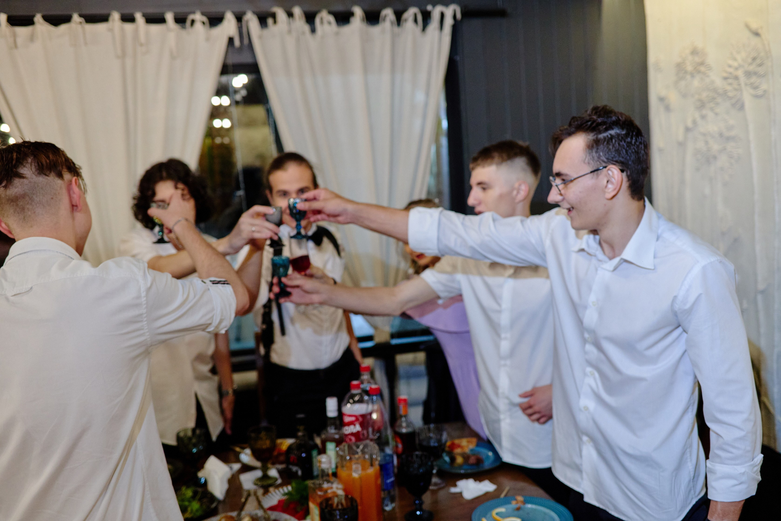 Выпускной 35 Сош. Фотограф Выпускные альбомы Таганрог Сергей Коробченко