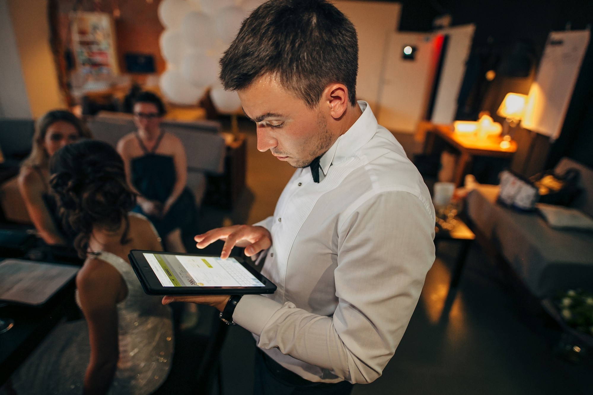 Дым, лофт, кальян, Цыгане. Самый свадебный фотограф