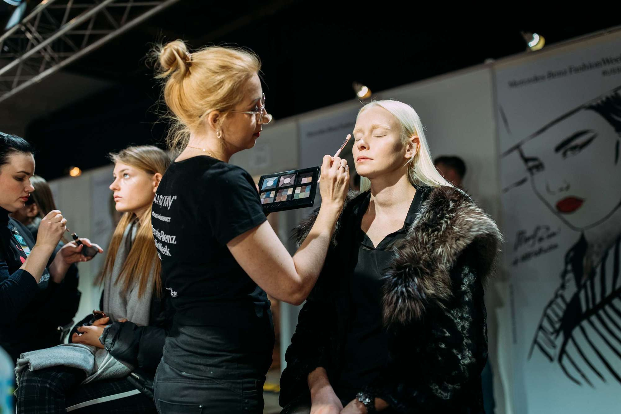 Mercedes-Benz Fashion Week Russia Bella Potemkina FW2018/19. Самый свадебный фотограф