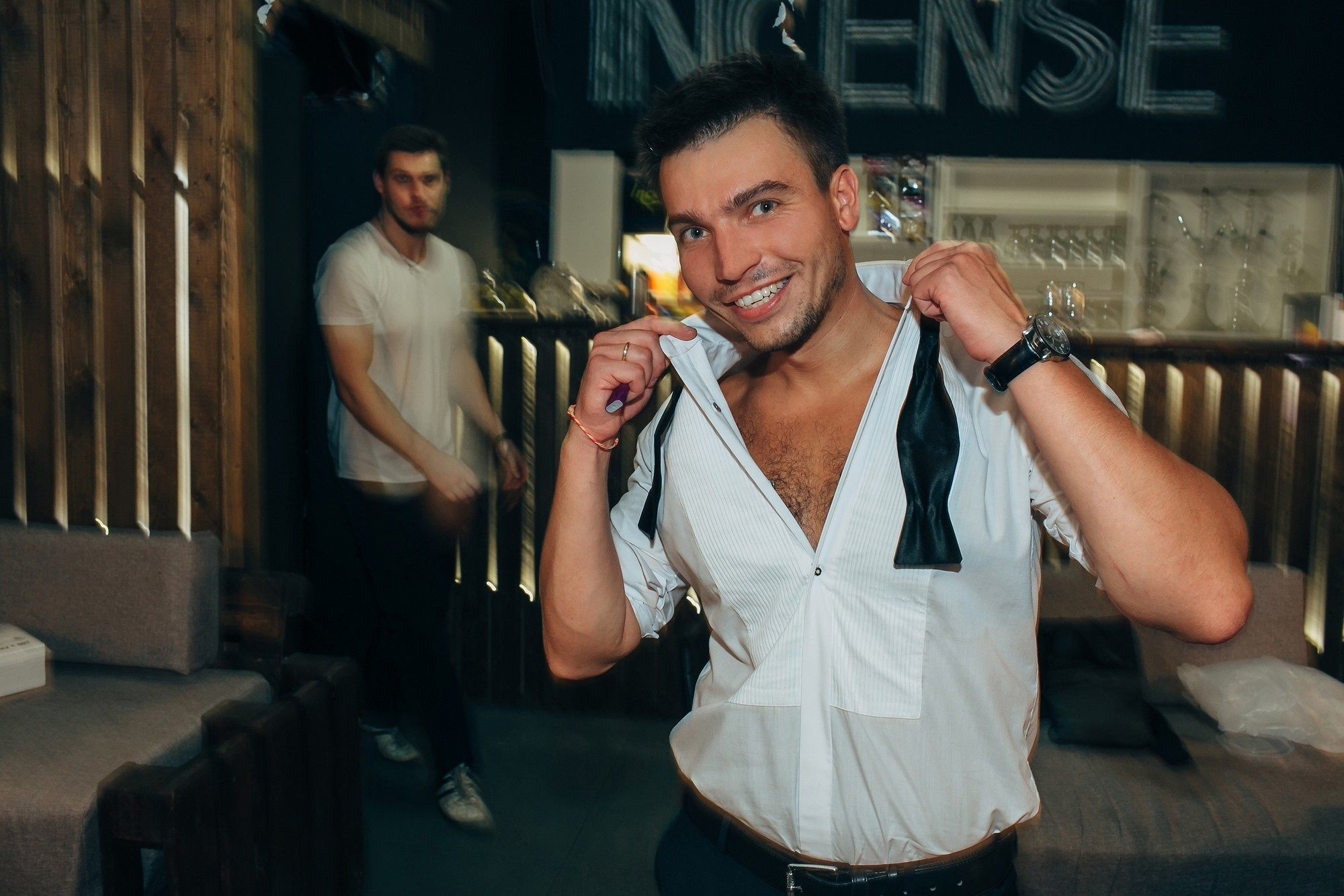 Дым, лофт, кальян, Цыгане. Самый свадебный фотограф