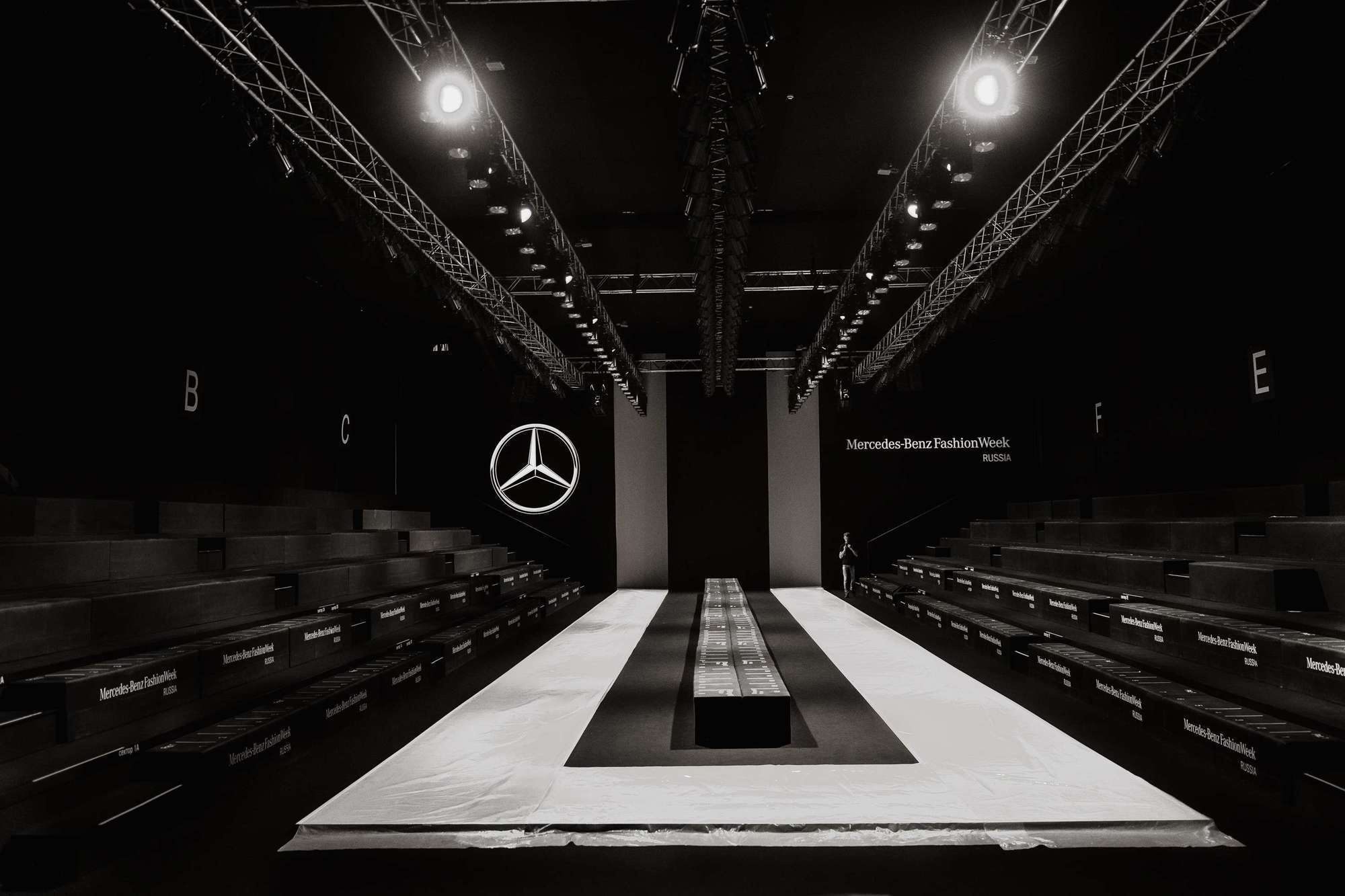 Mercedes-Benz Fashion Week Russia Bella Potemkina SS2019. Самый свадебный фотограф