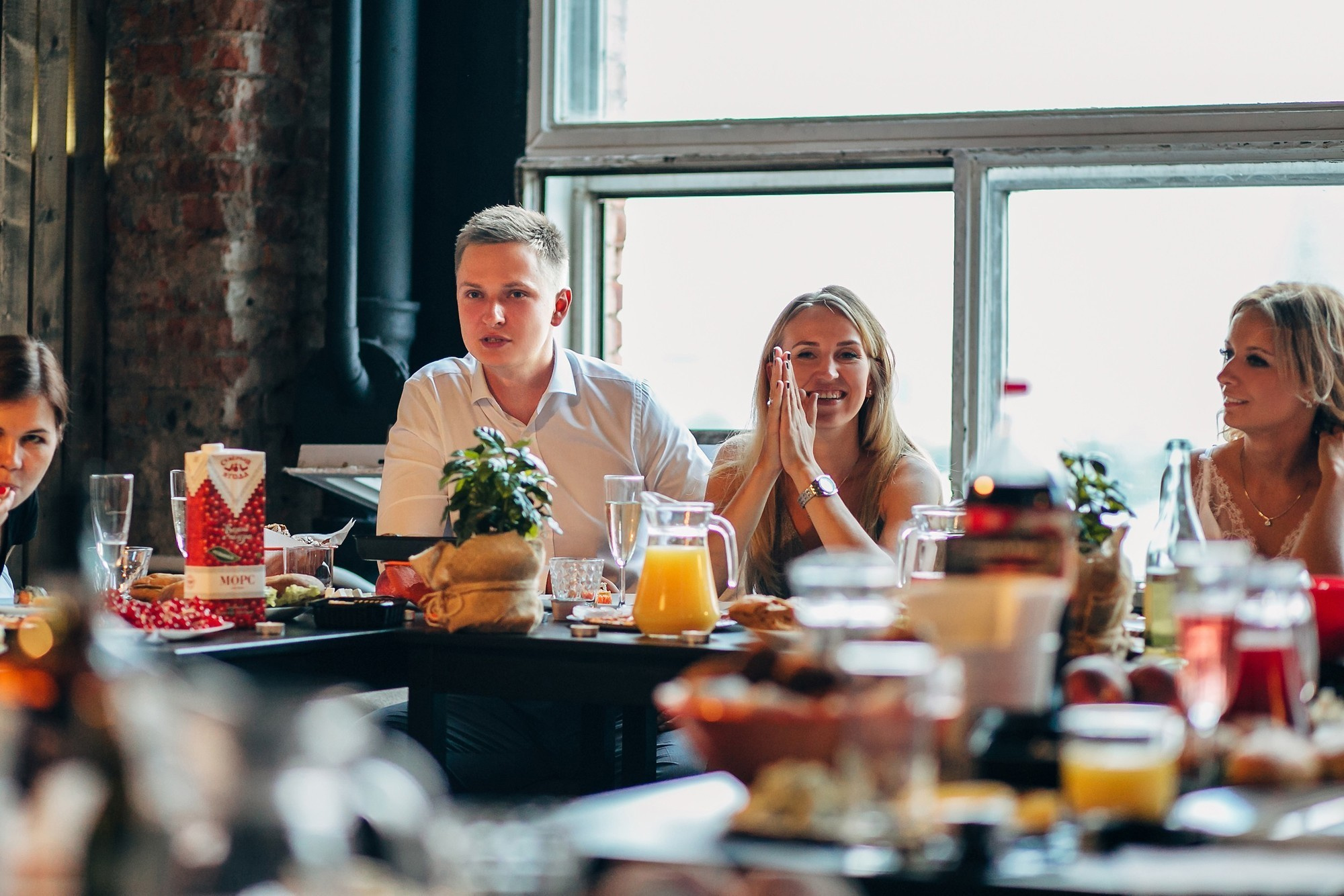 Дым, лофт, кальян, Цыгане. Самый свадебный фотограф