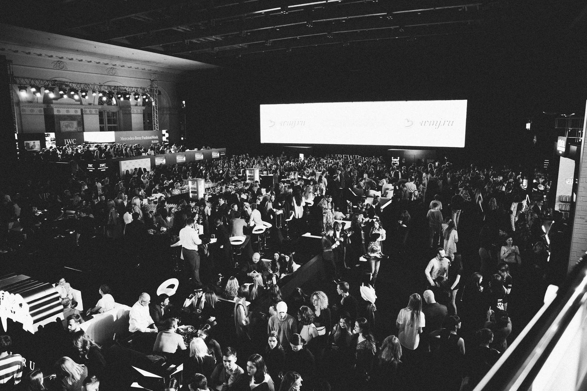 Mercedes-Benz Fashion Week Russia Bella Potemkina FW2018/19. Самый свадебный фотограф