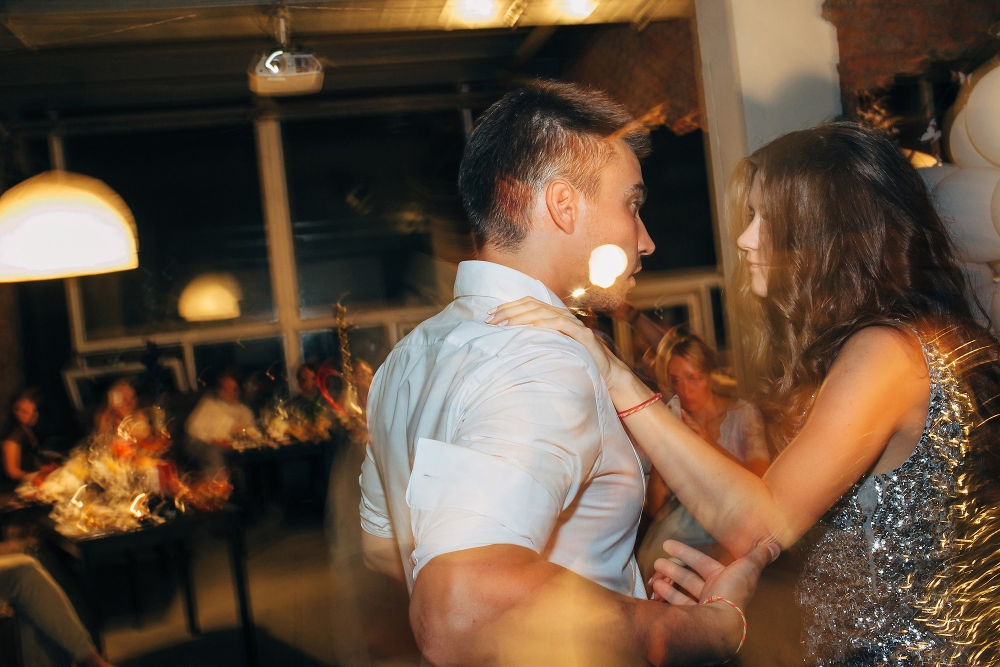 Дым, лофт, кальян, Цыгане. Самый свадебный фотограф