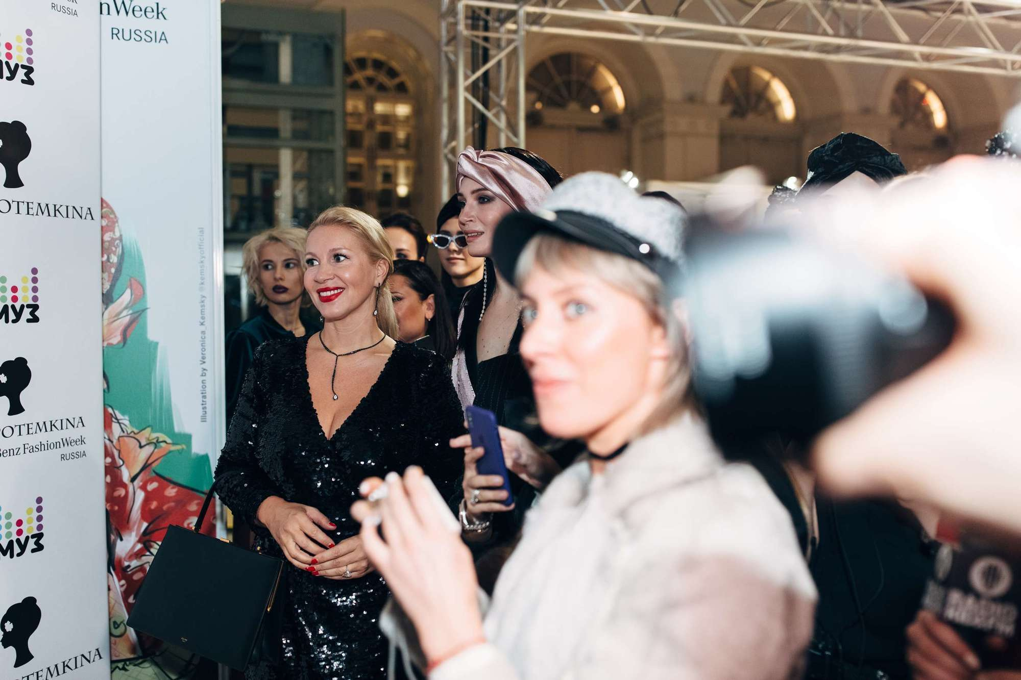 Mercedes-Benz Fashion Week Russia Bella Potemkina FW2018/19. Самый свадебный фотограф