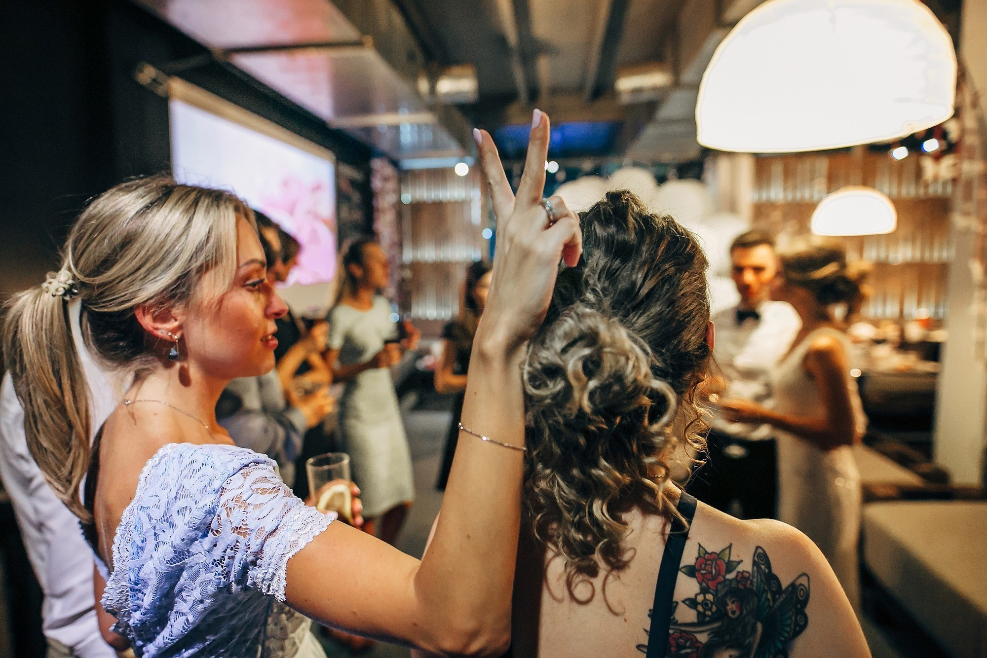 Дым, лофт, кальян, Цыгане. Самый свадебный фотограф