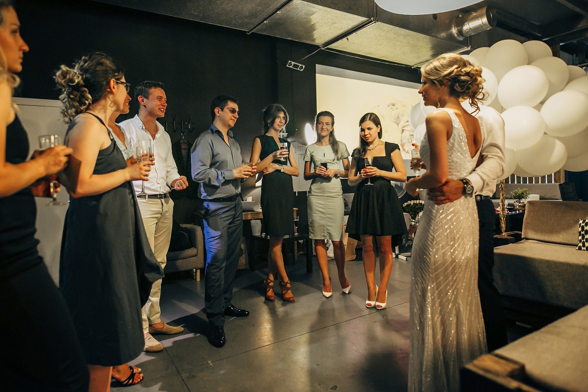 Дым, лофт, кальян, Цыгане. Самый свадебный фотограф