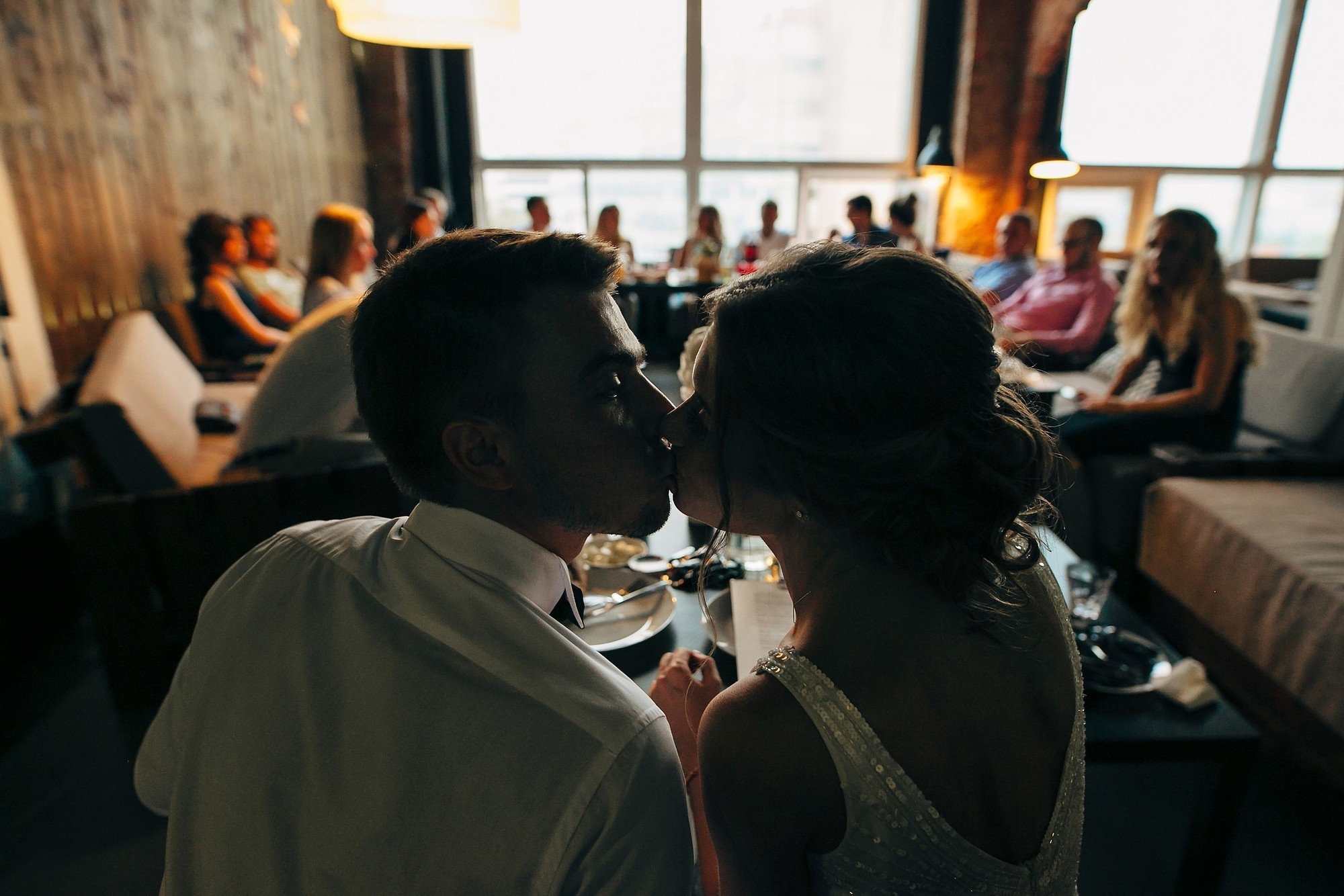 Дым, лофт, кальян, Цыгане. Самый свадебный фотограф