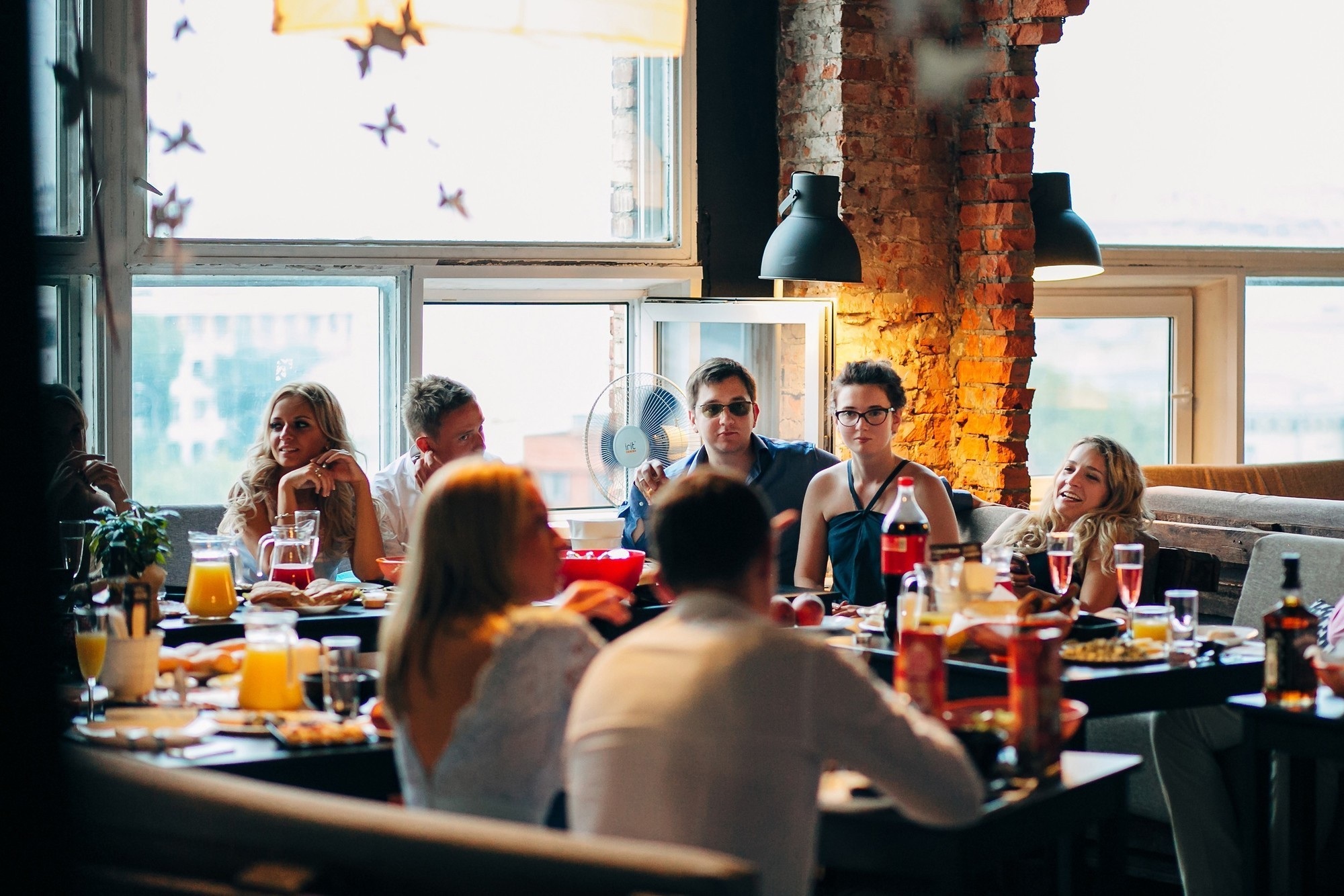 Дым, лофт, кальян, Цыгане. Самый свадебный фотограф