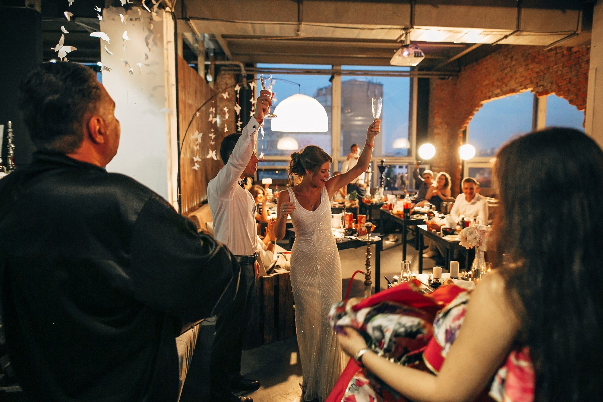 Дым, лофт, кальян, Цыгане. Самый свадебный фотограф