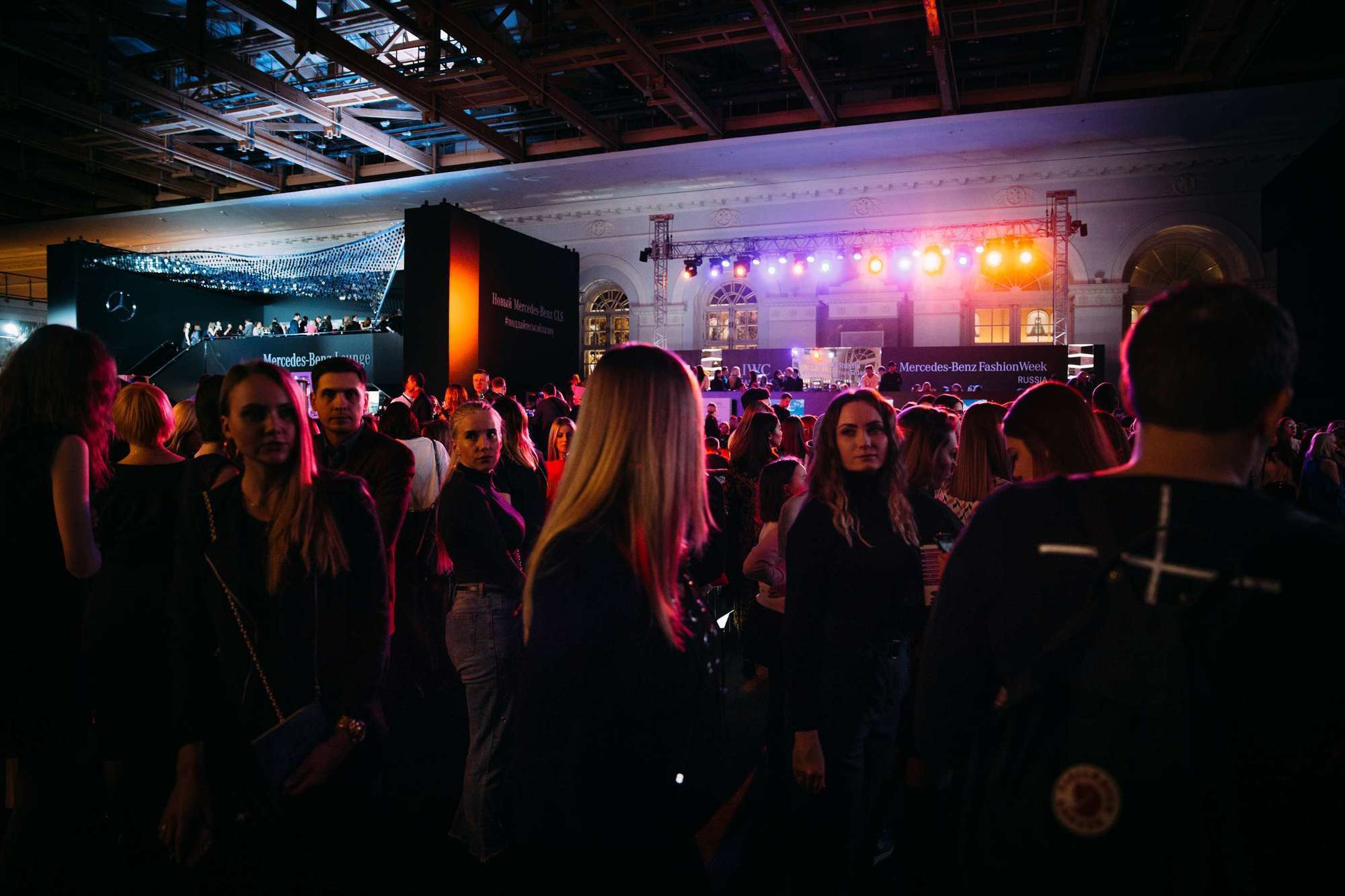 Mercedes-Benz Fashion Week Russia Bella Potemkina FW2018/19. Самый свадебный фотограф