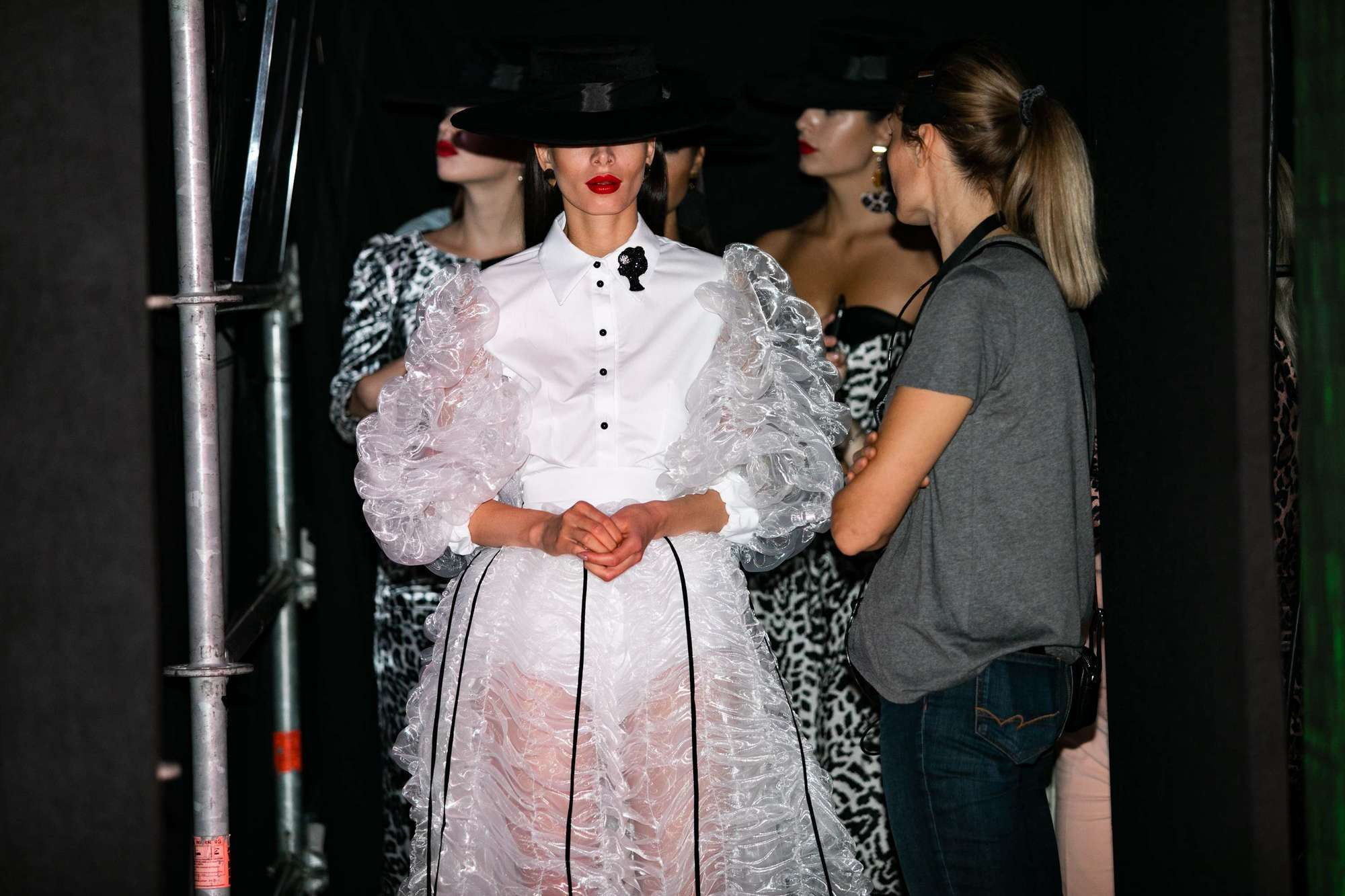 Mercedes-Benz Fashion Week Russia Bella Potemkina SS2019. Самый свадебный фотограф