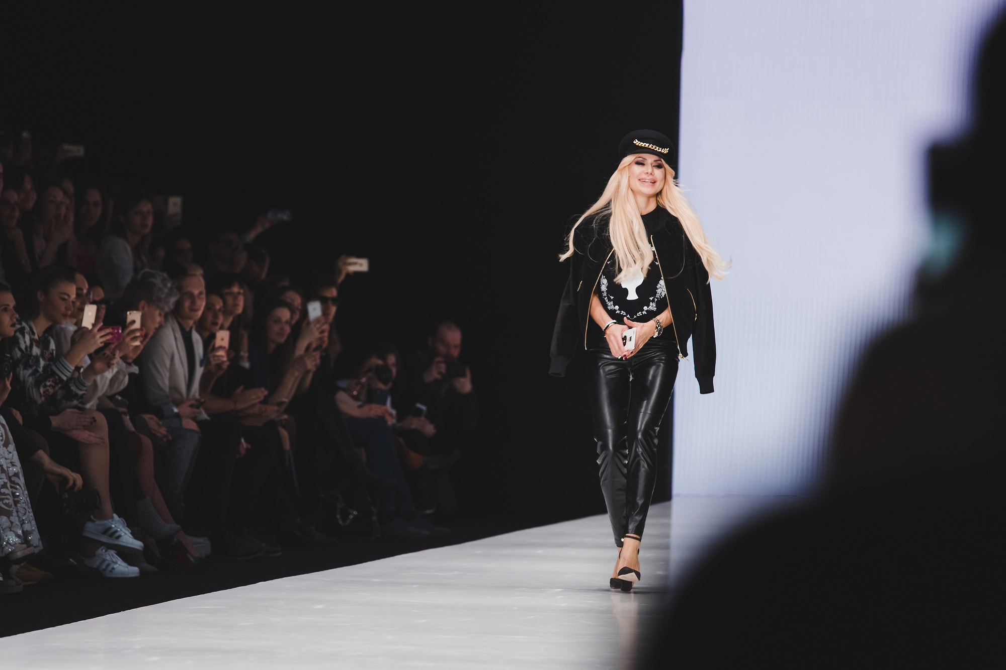 Mercedes-Benz Fashion Week Russia Bella Potemkina FW2016/17. Самый свадебный фотограф