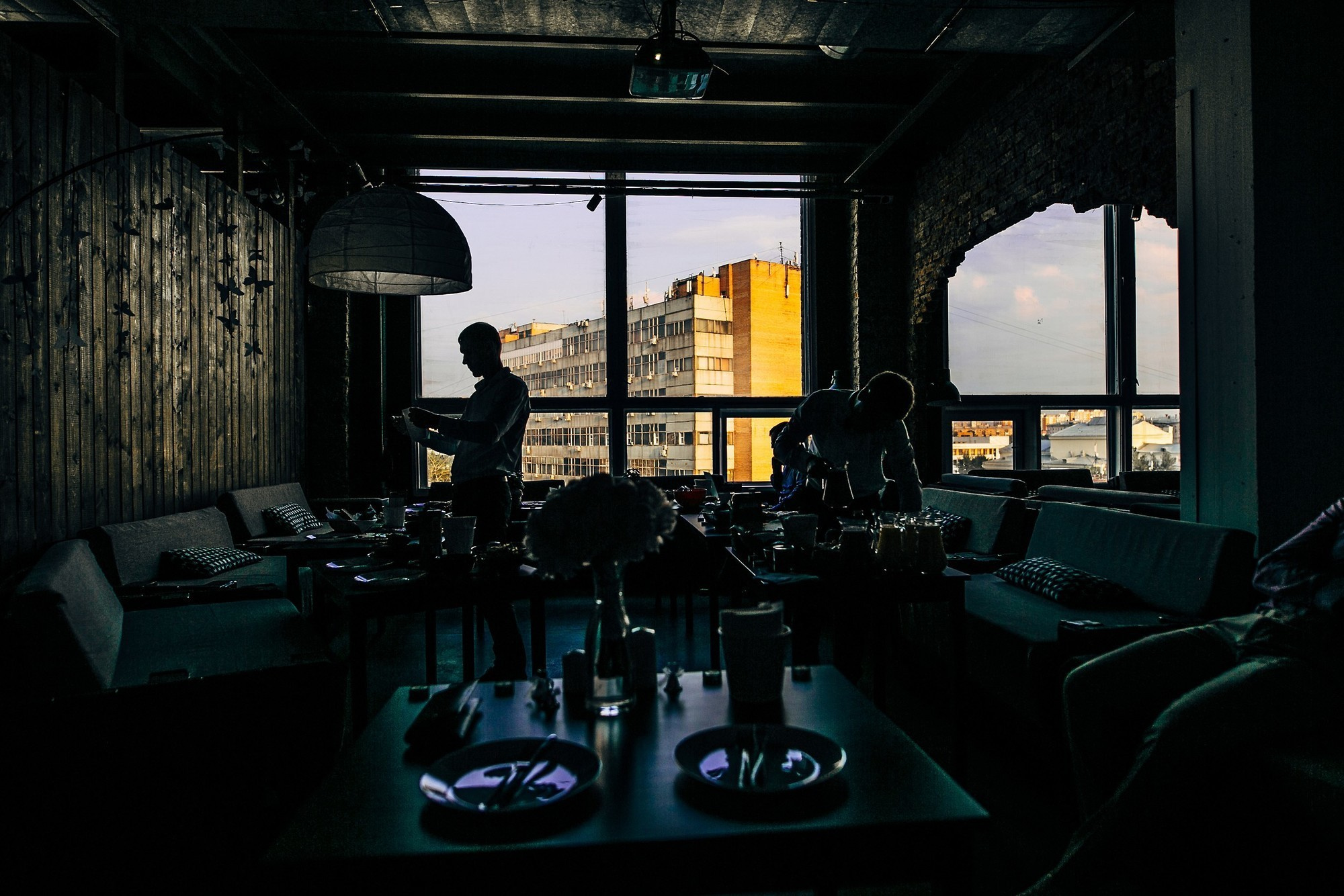 Дым, лофт, кальян, Цыгане. Самый свадебный фотограф