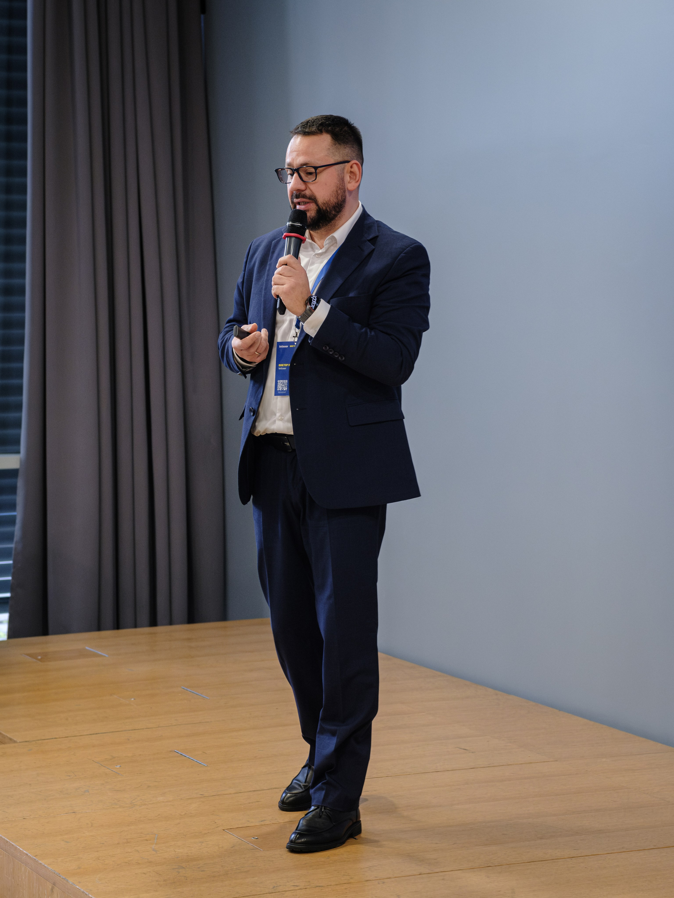 METRO. Репортажный и портретный фотограф в Москве Илья Спиридонов