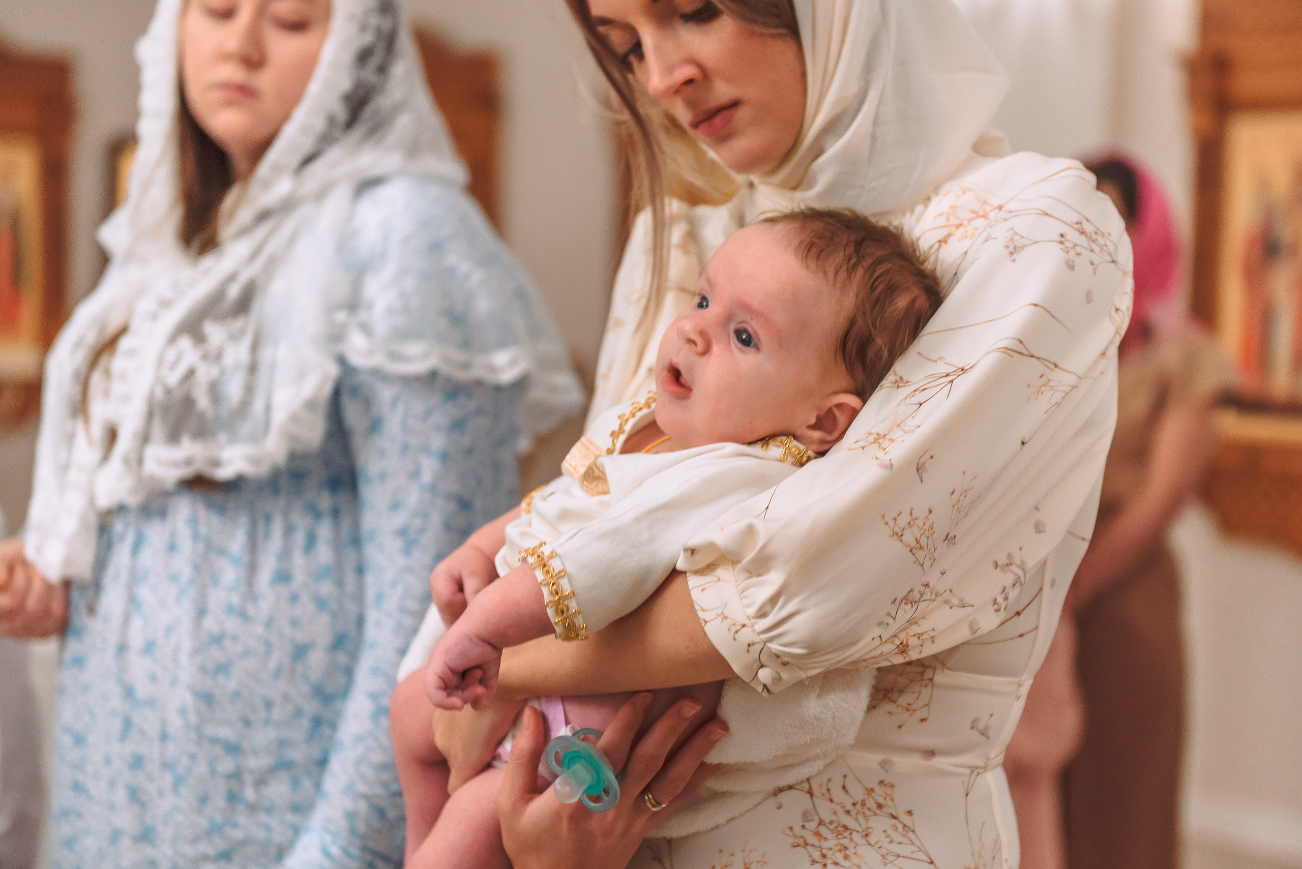 Крещение в Храме иконы Божией Матери Неупиваемая Чаша. Свадебный и семейный фотограф в Москве Юлия Винник