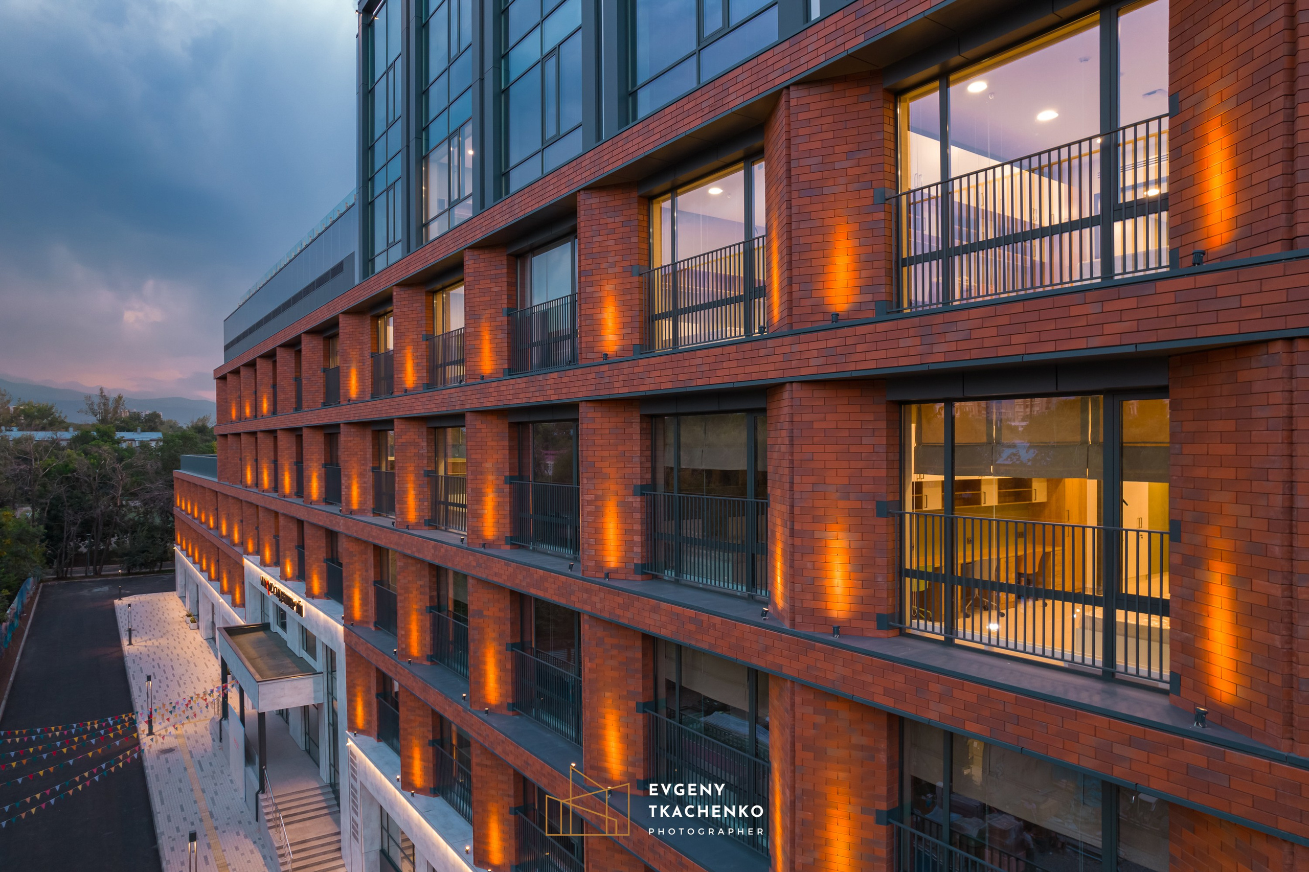 Общежитие университета NarXoz в Алматы. Архитектурный и интерьерный фотограф в Казахстане