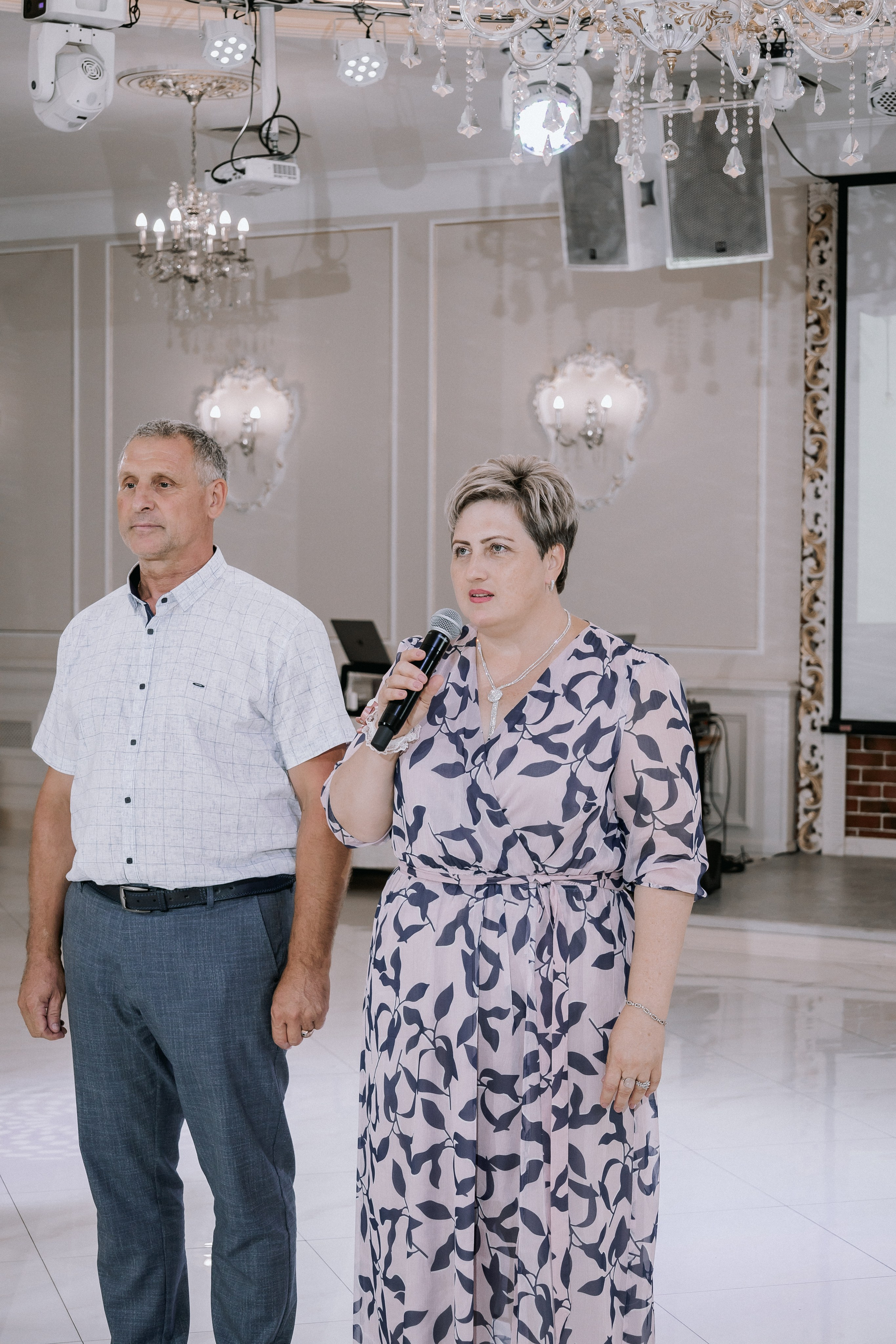 Свадебная прогулка. Эвелина и Дмитрий. Свадебная фотография. Арина Рубах