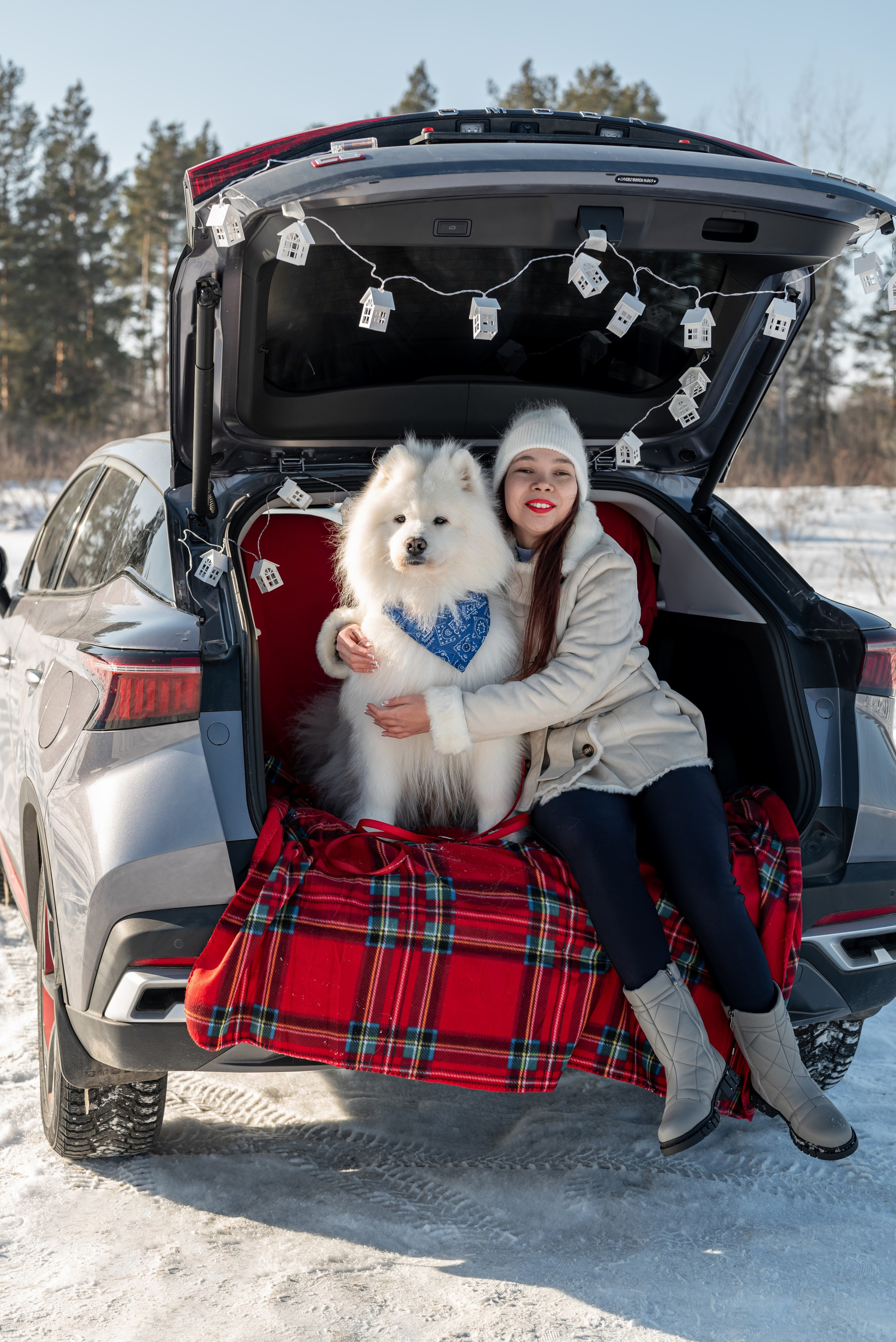 Фотопроект с Платоном и машиной на улице. Фотограф в городе Салават