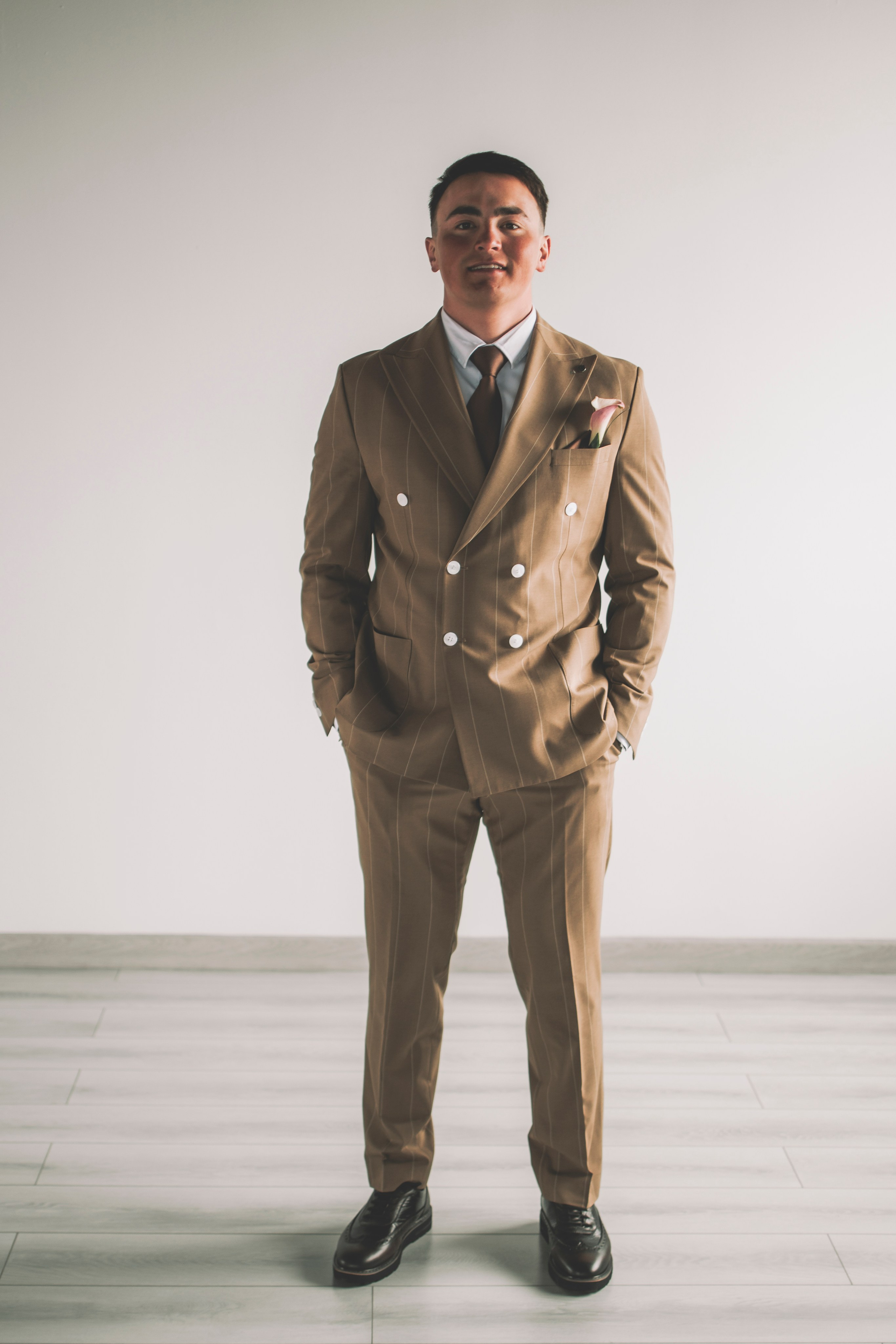 Альберт и Анастасия (Студийная фотосессия, роспись в ДК Нефтяник + фотосессия с гостями). Семейный и свадебный фотограф Губкинский и Ставрополь