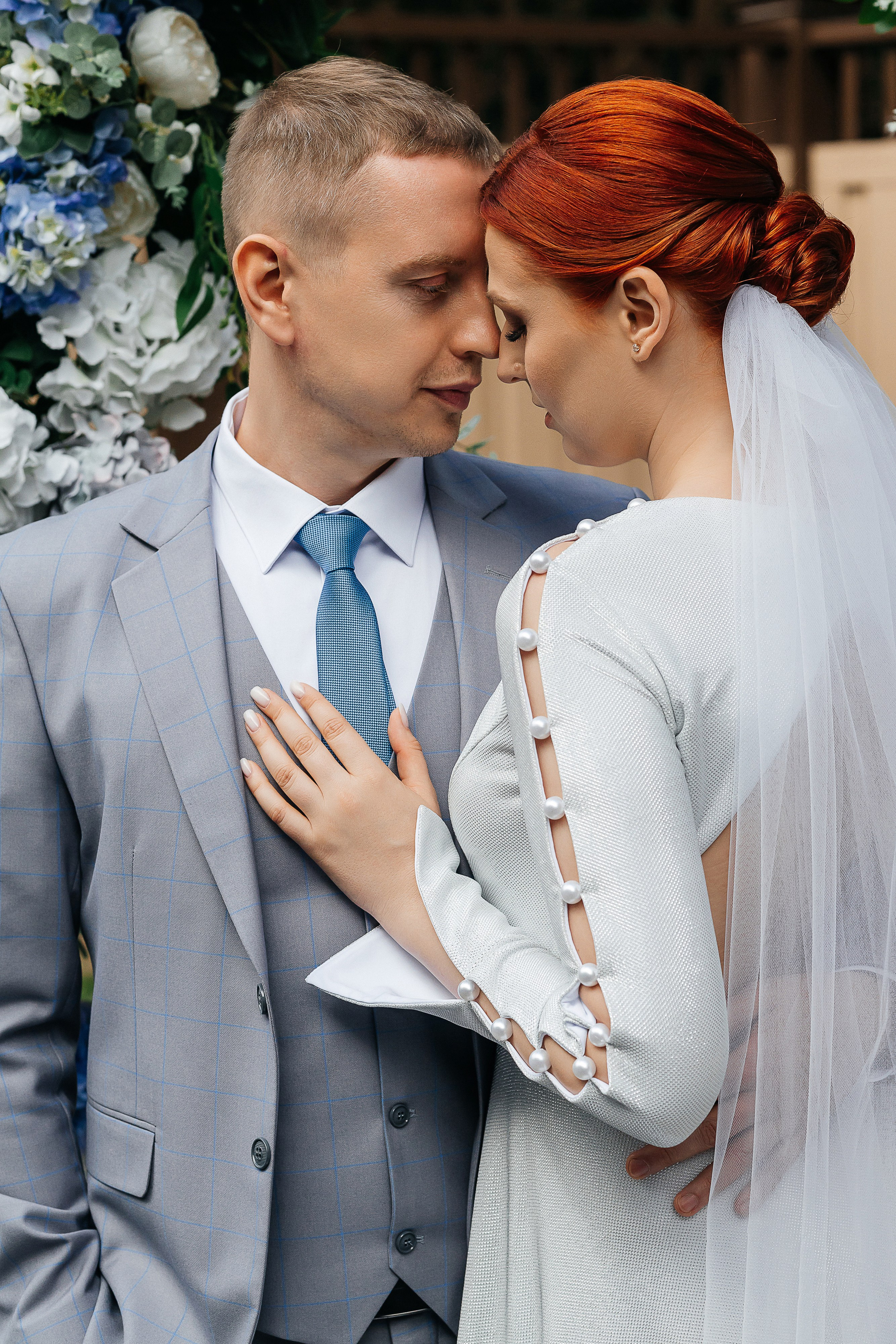 Фотосъемка невесты в эксклюзивном свадебном платье. Олег Сверчков | Свадебный фотограф Вологда