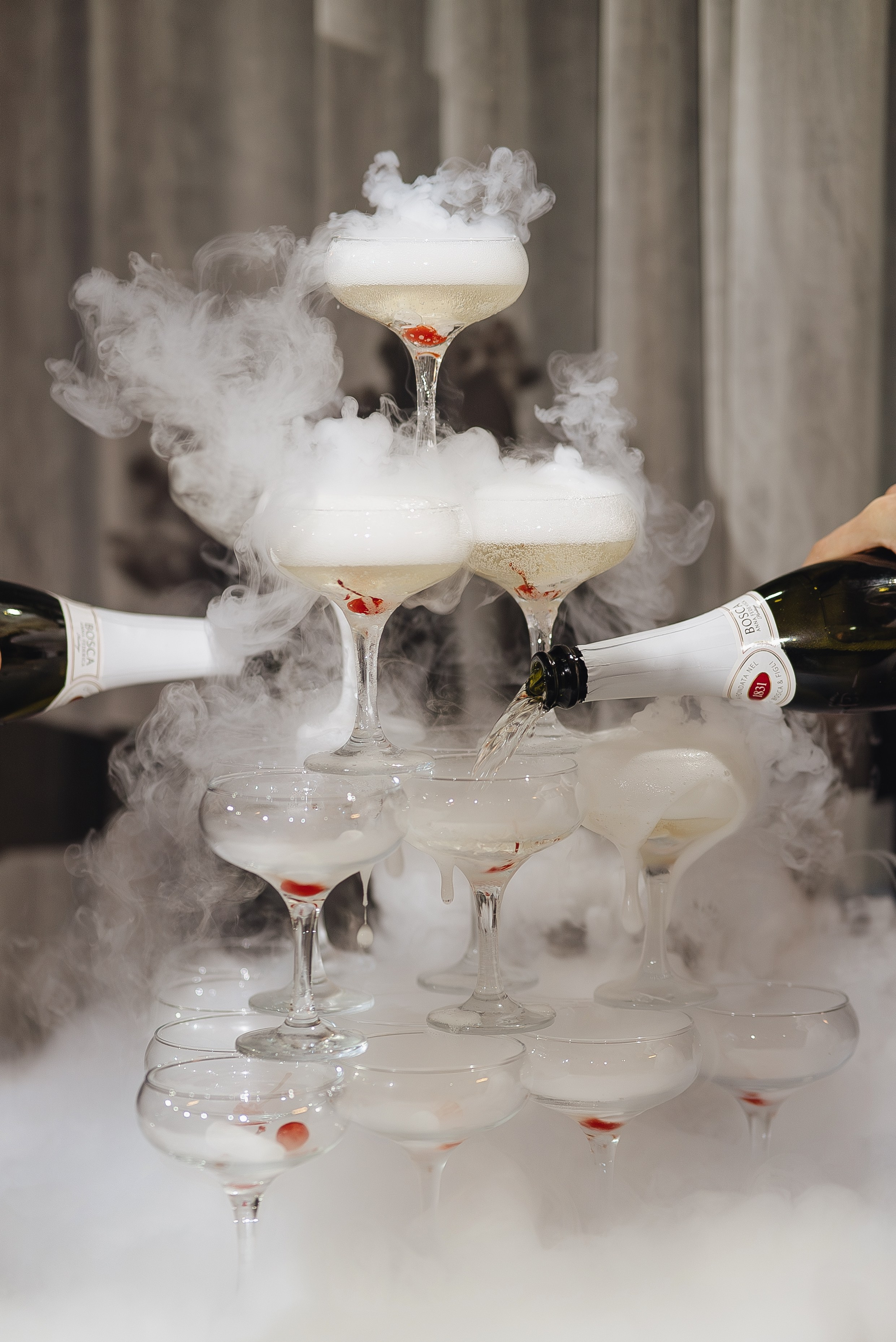 Горка шампанского на свадьбу СПБ