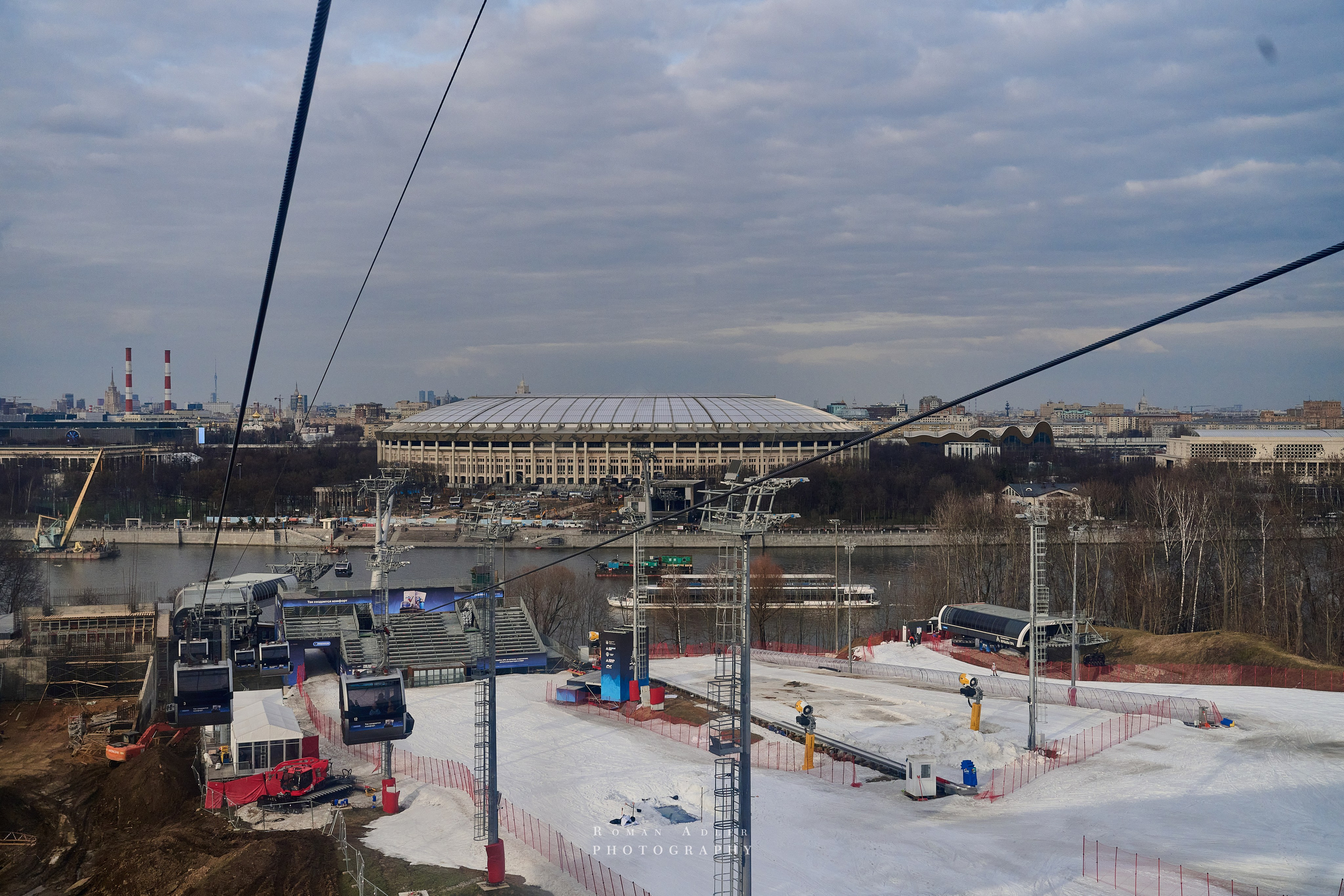 Весна. Москва 2025. Фотограф Роман Адлер