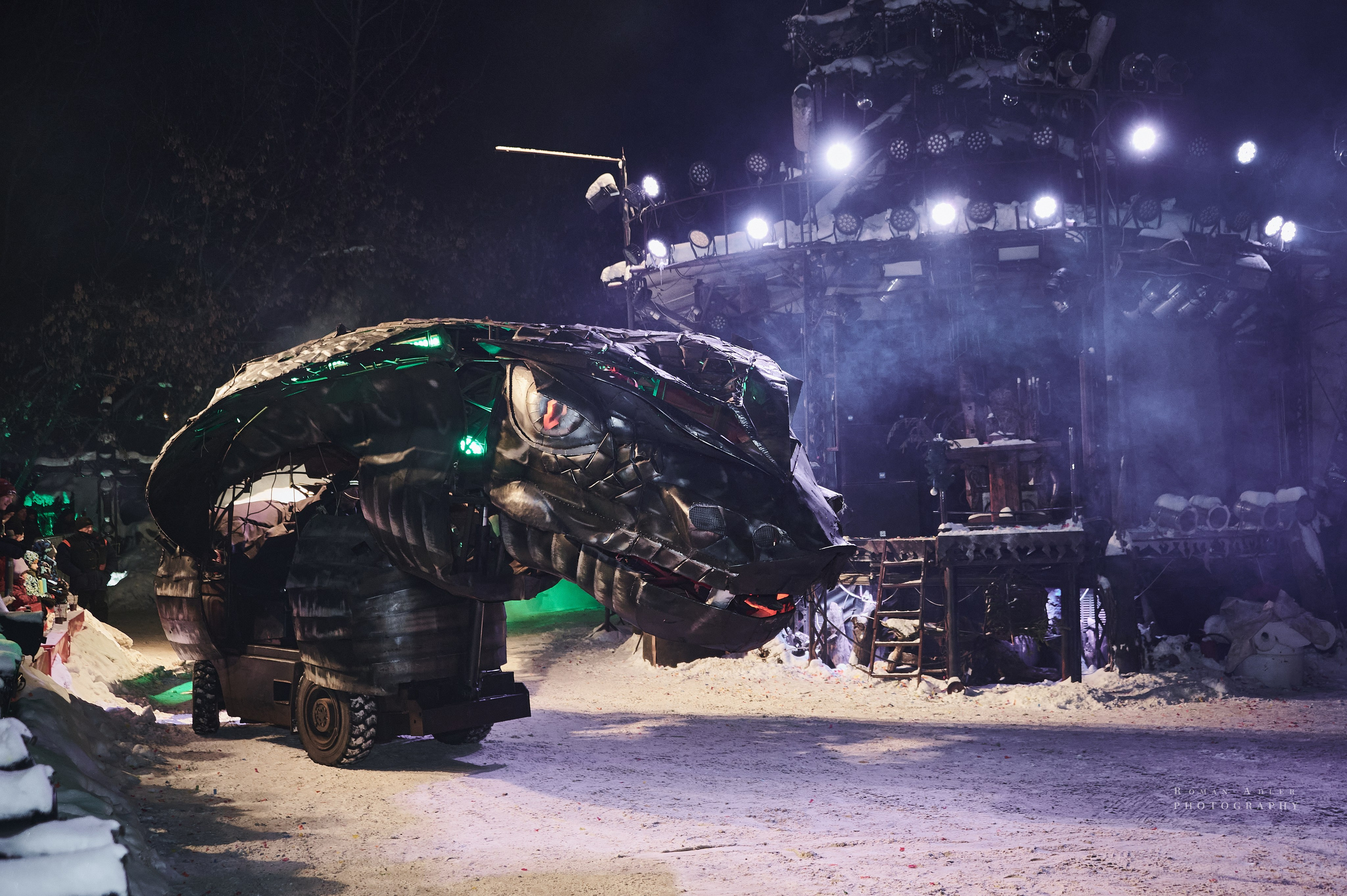 Новогодняя сказка от Ночных волков. Фотограф Роман Адлер