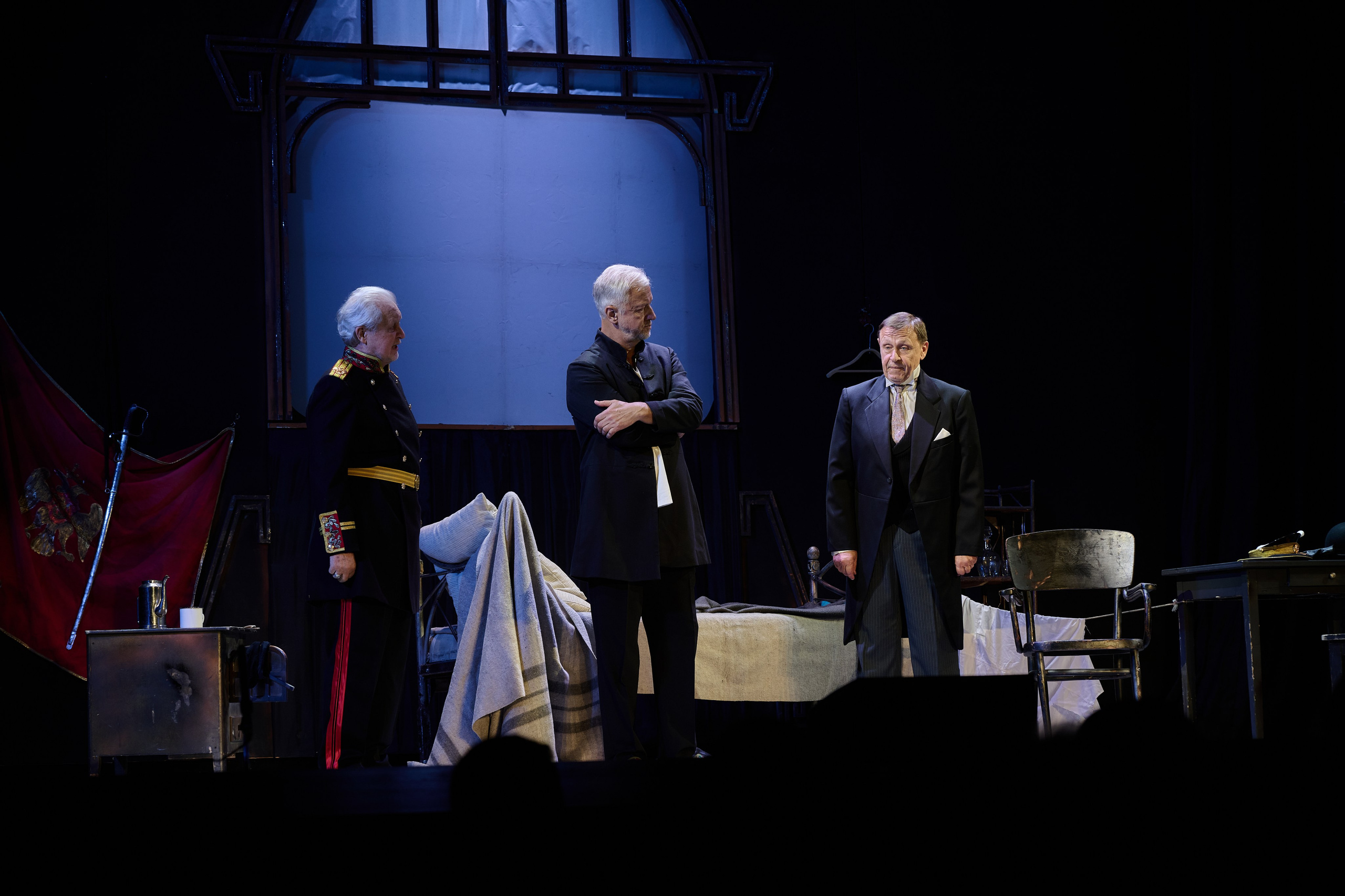 Спектакль «Товарищ». Фотограф Роман Адлер