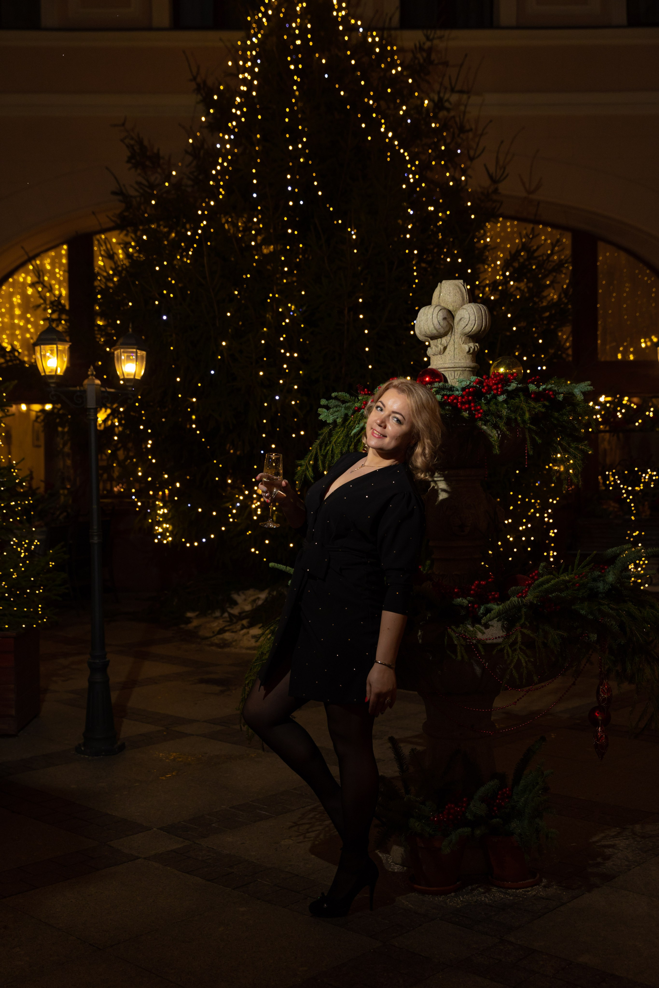 Фотосъёмка Новогоднего корпоратива в концептуальном ресторане в центре Санкт-Петербурга. Фотограф на праздник, корпоратив, День Рождения и Юбилей в г. Санкт-Петербурге Алексей Анкушев