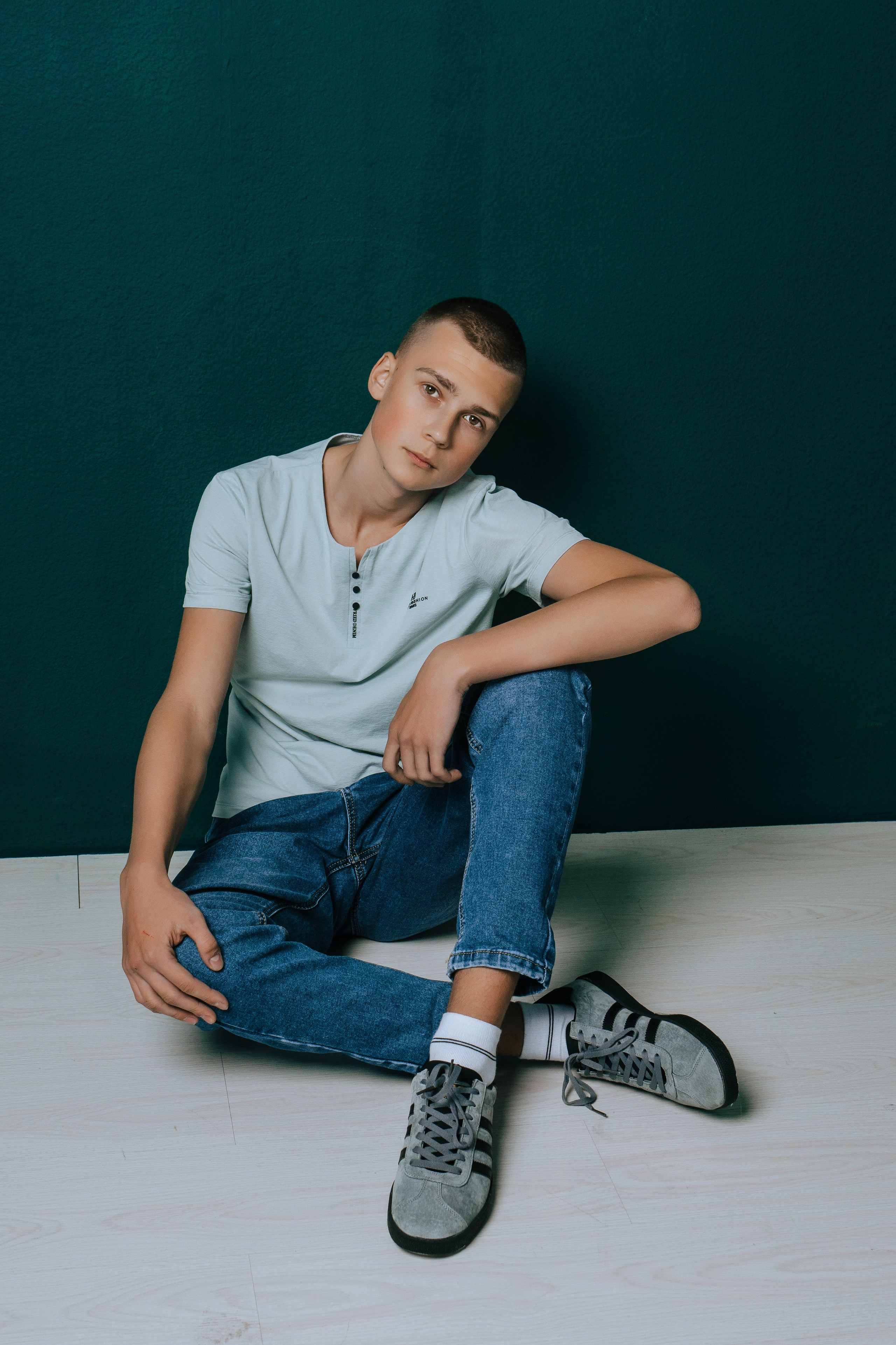 4 Школа — Заводской. Фотограф Ярмишко Дарья. Выпускные фотокниги