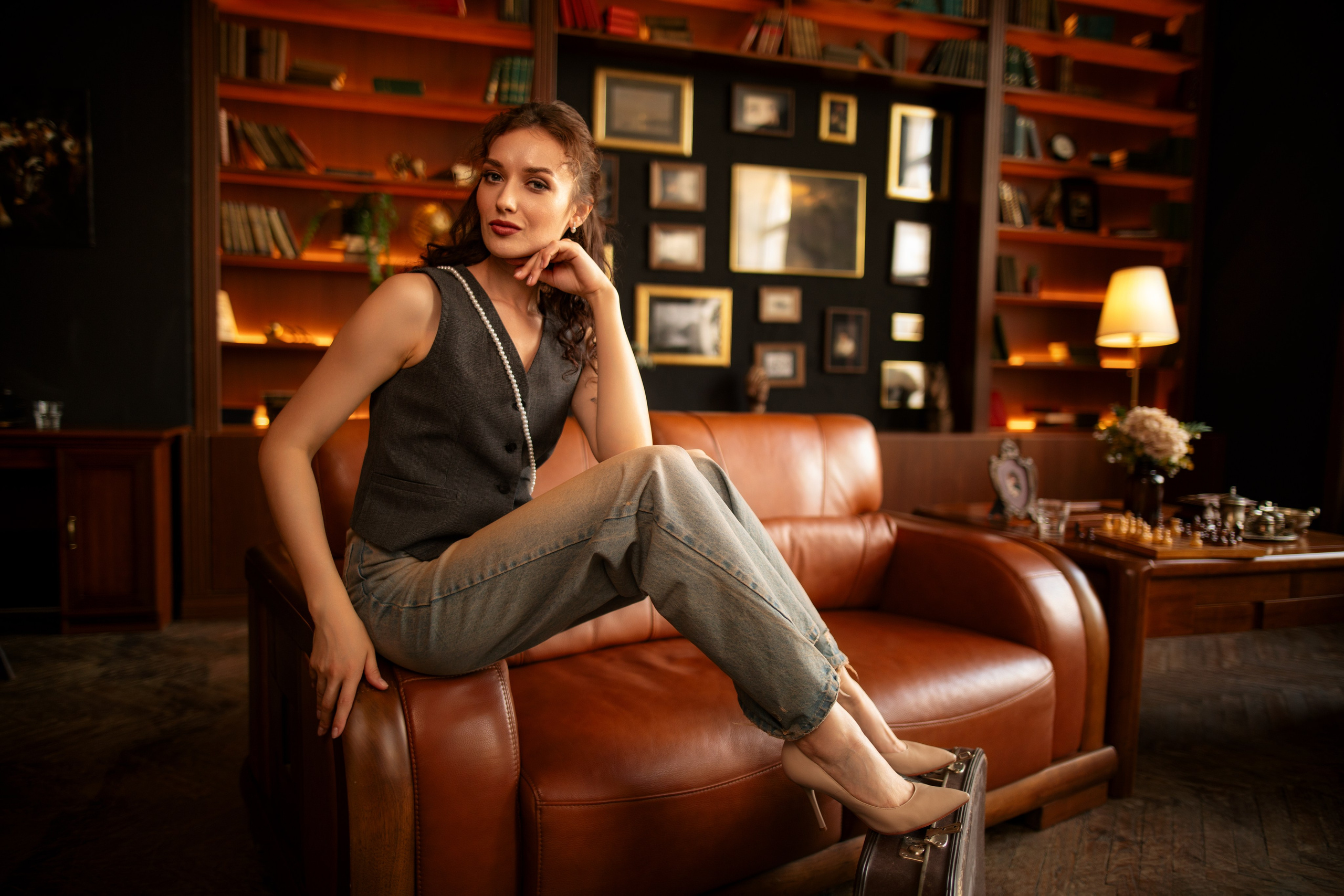 Фотосет с Анастасией в интерьере в формате «Я красивая». Дмитрий Шульгин, портретный фотограф в Воронеже