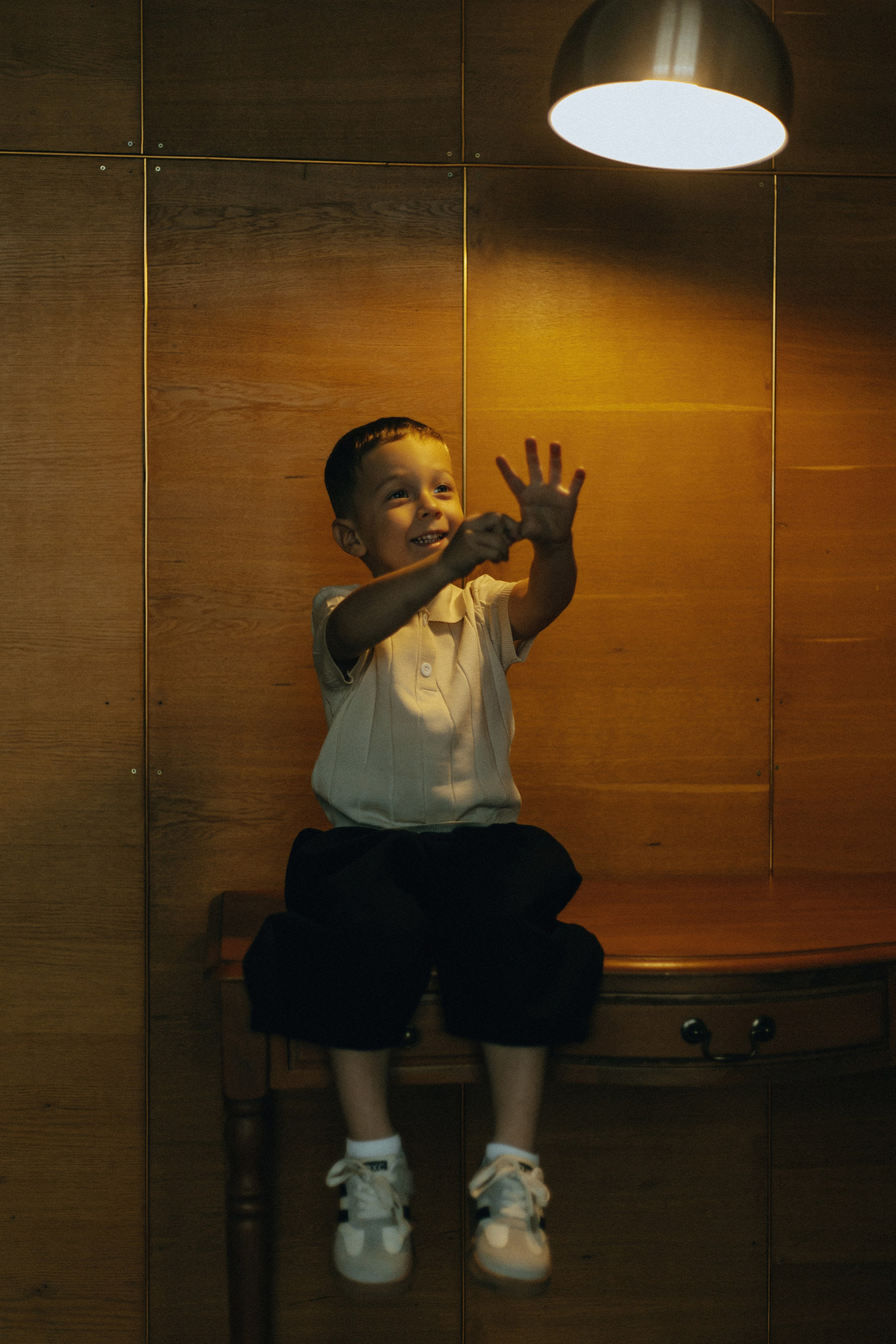 Под светом лампы. Фотограф в Белгороде Анастасия Веленгурская