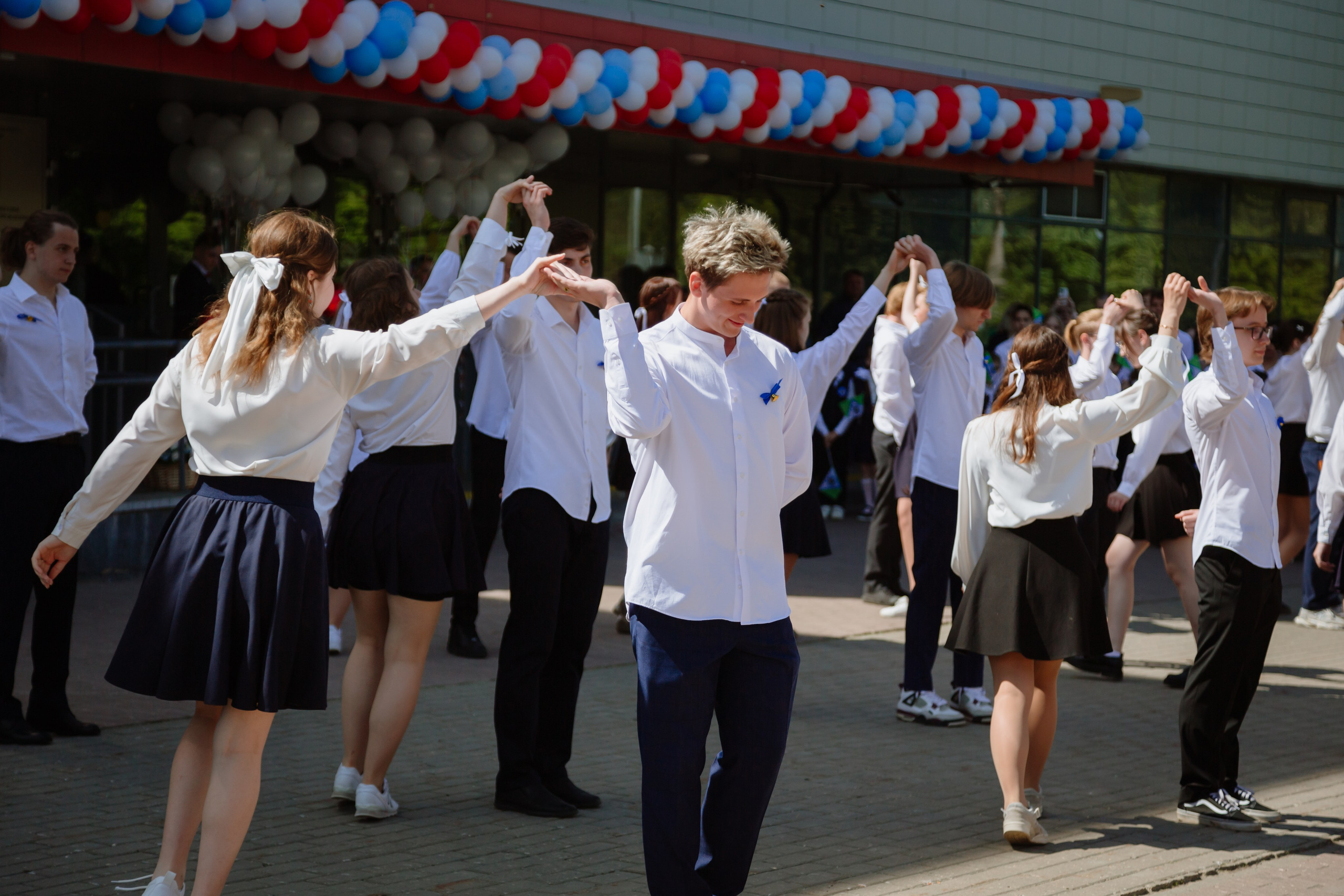 Последний звонок 2024 (2 часа фотосъемки). Профессиональный фотограф Надежда Антонова