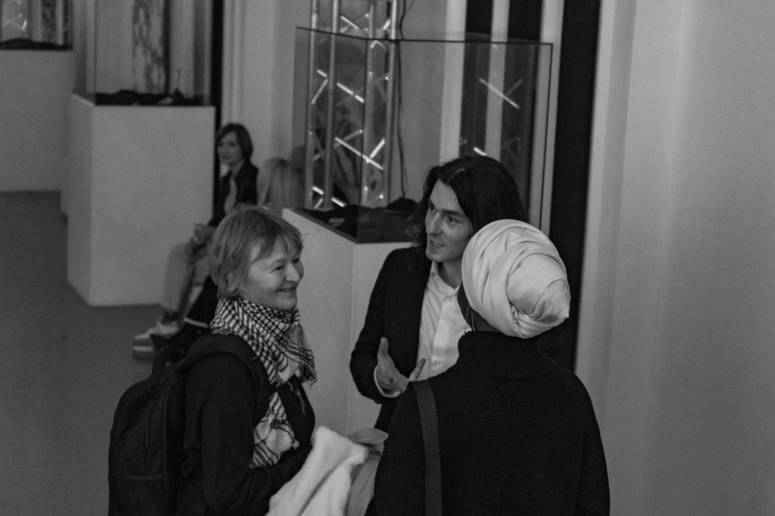 Выставка Юрия Литарова. Всё рождается. Всё продолжается. Портретный фотограф Нижний Новгород