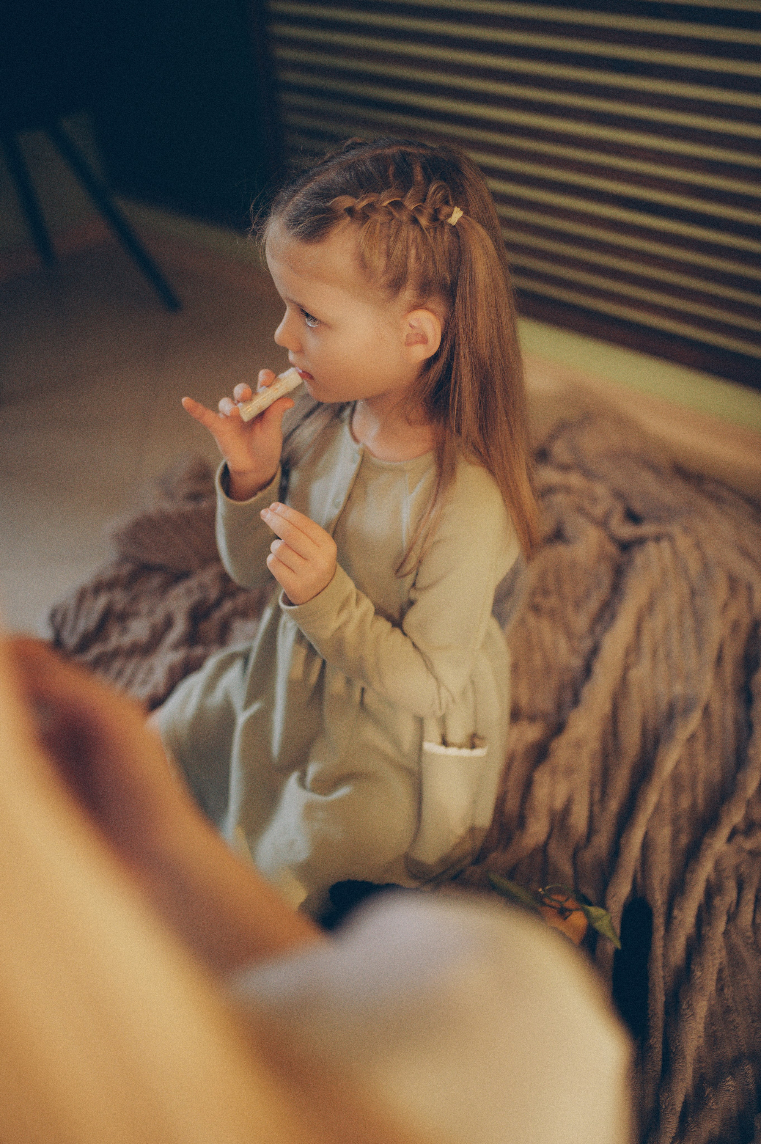 Тася, Соня, Женя и Илья (новогодняя домашняя). Фотограф, г. Лесной Свердловской области