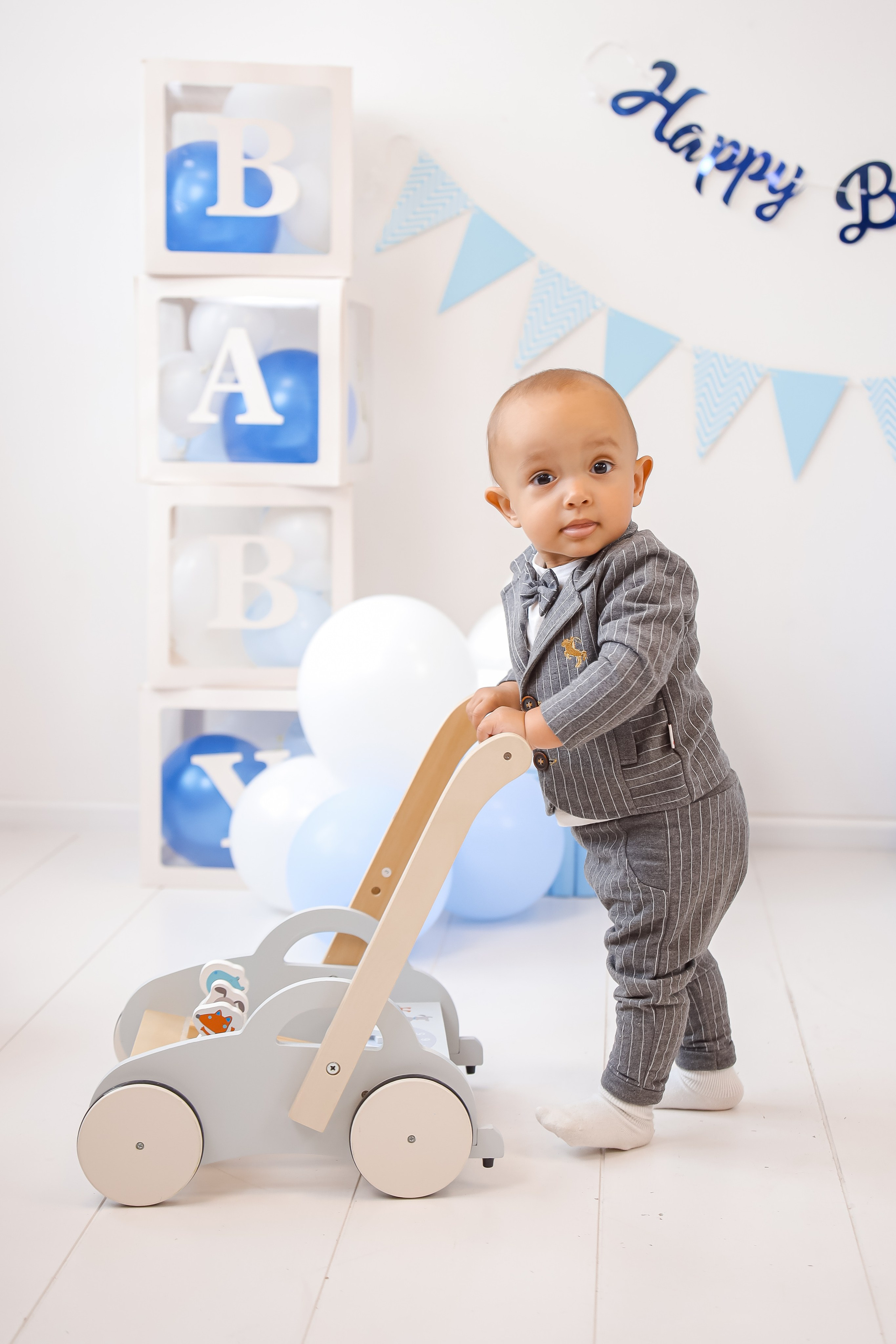 1й Годик Льва. Детский и Семейный фотограф в Санкт-Петербурге. Детская Фотостудия «FAMILY STORY»