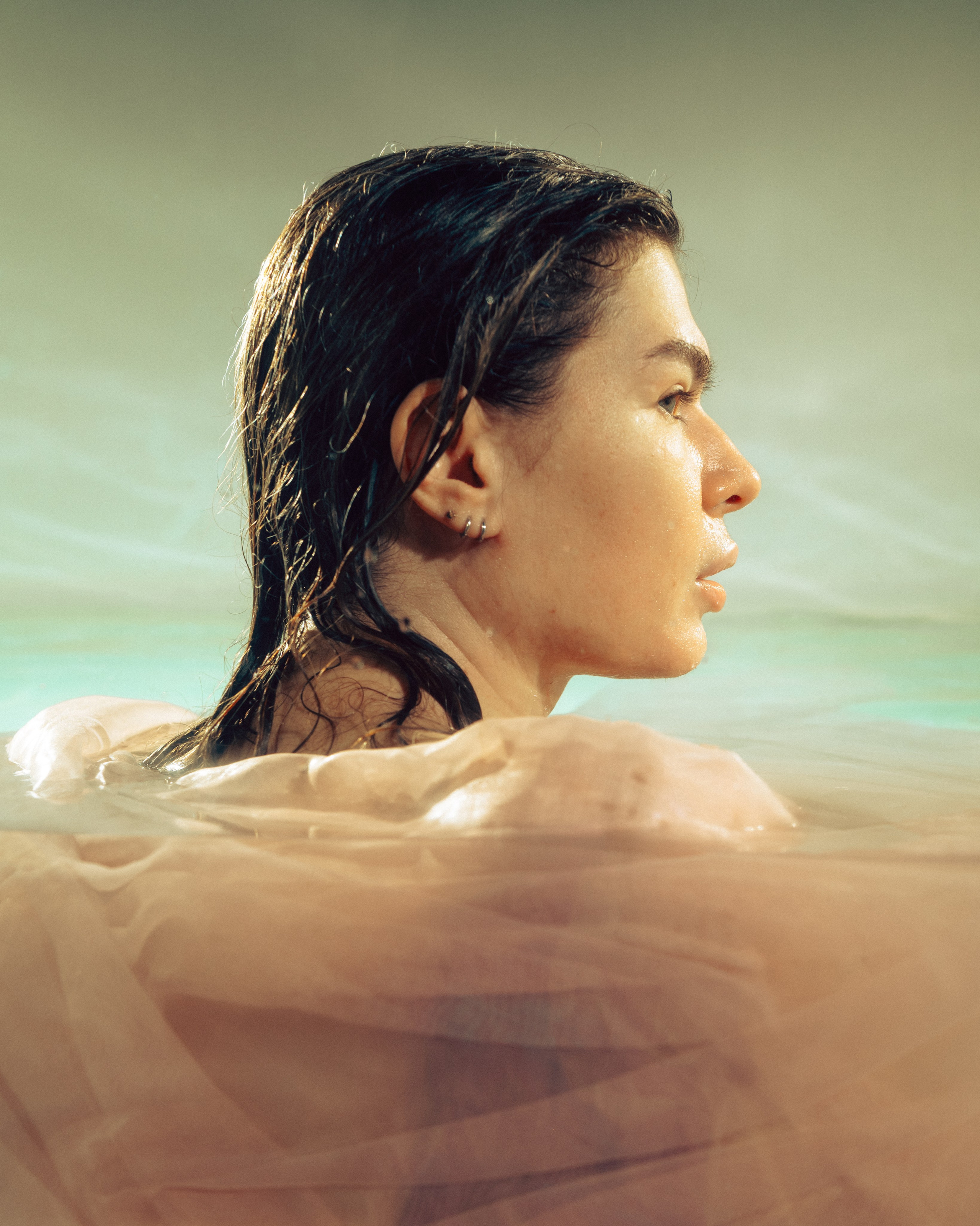 Женская съёмка с водой. Фотоведьма Дарья Нечинская