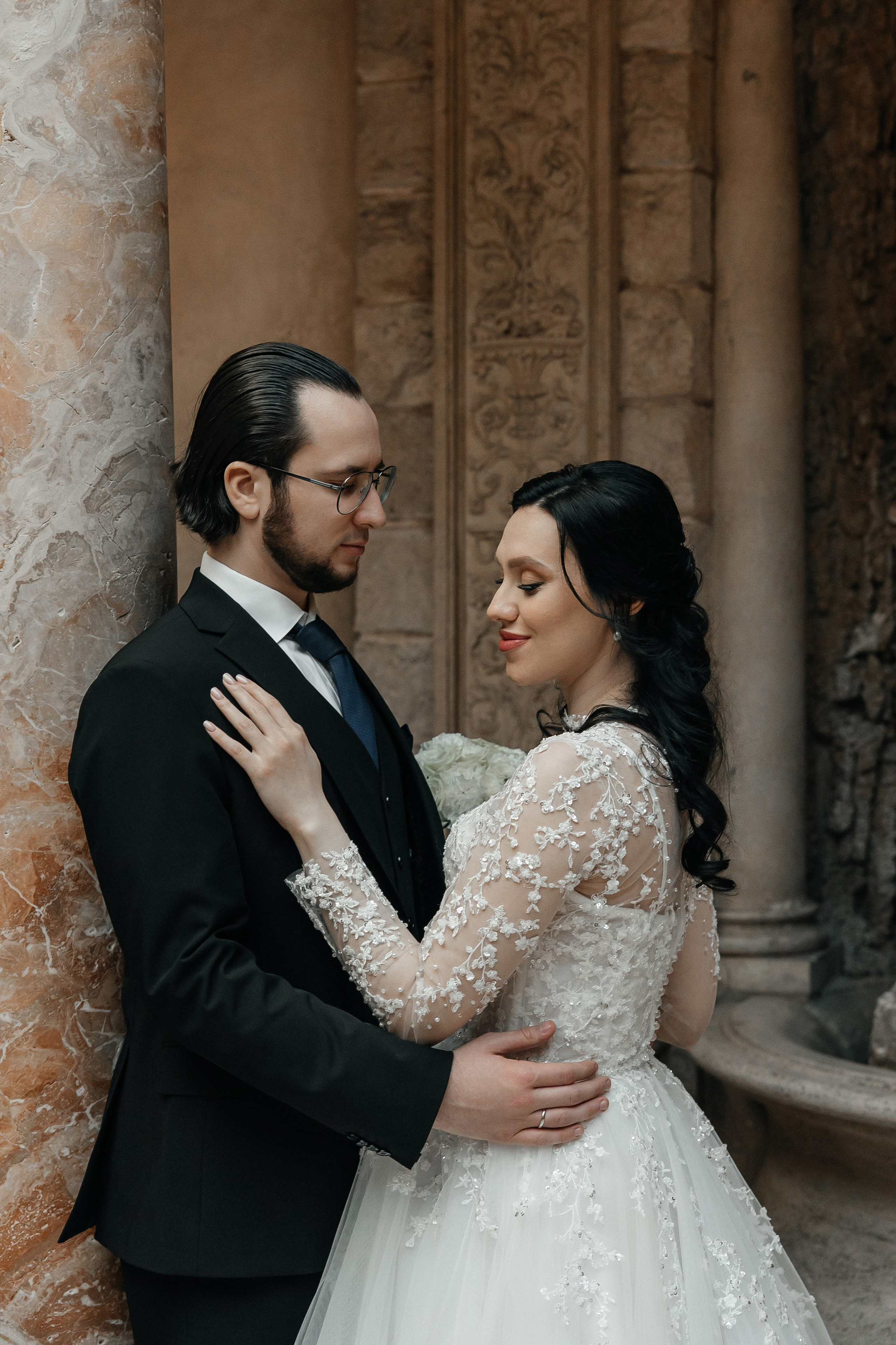 Свадебная фотосессия в ресторане Турандот. Свадебный фотограф в Москве Дарья Олендарёва