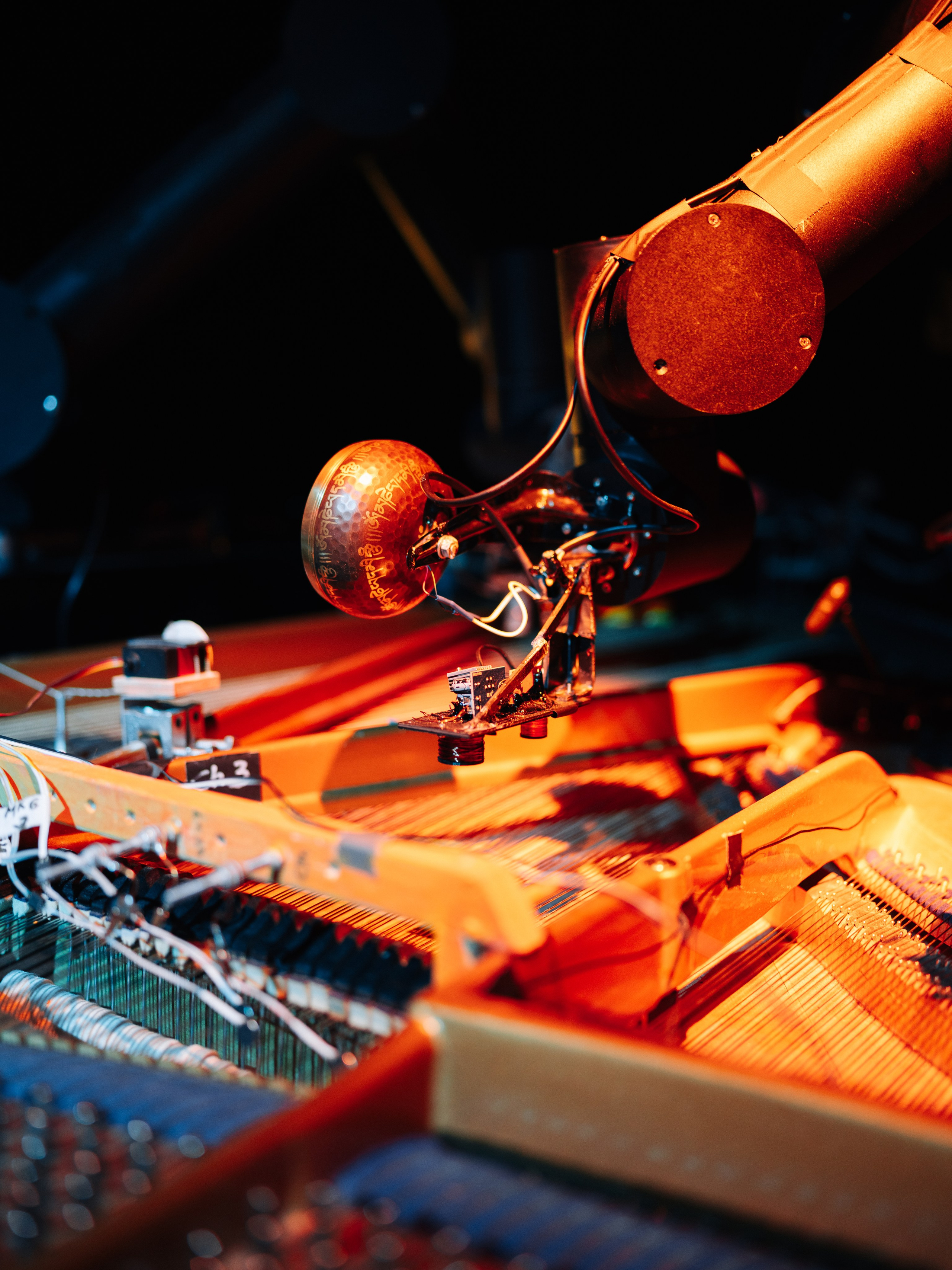 INTERVALS.EXHIBITION. @tomrus: Рустам Шагиморданов — фотограф