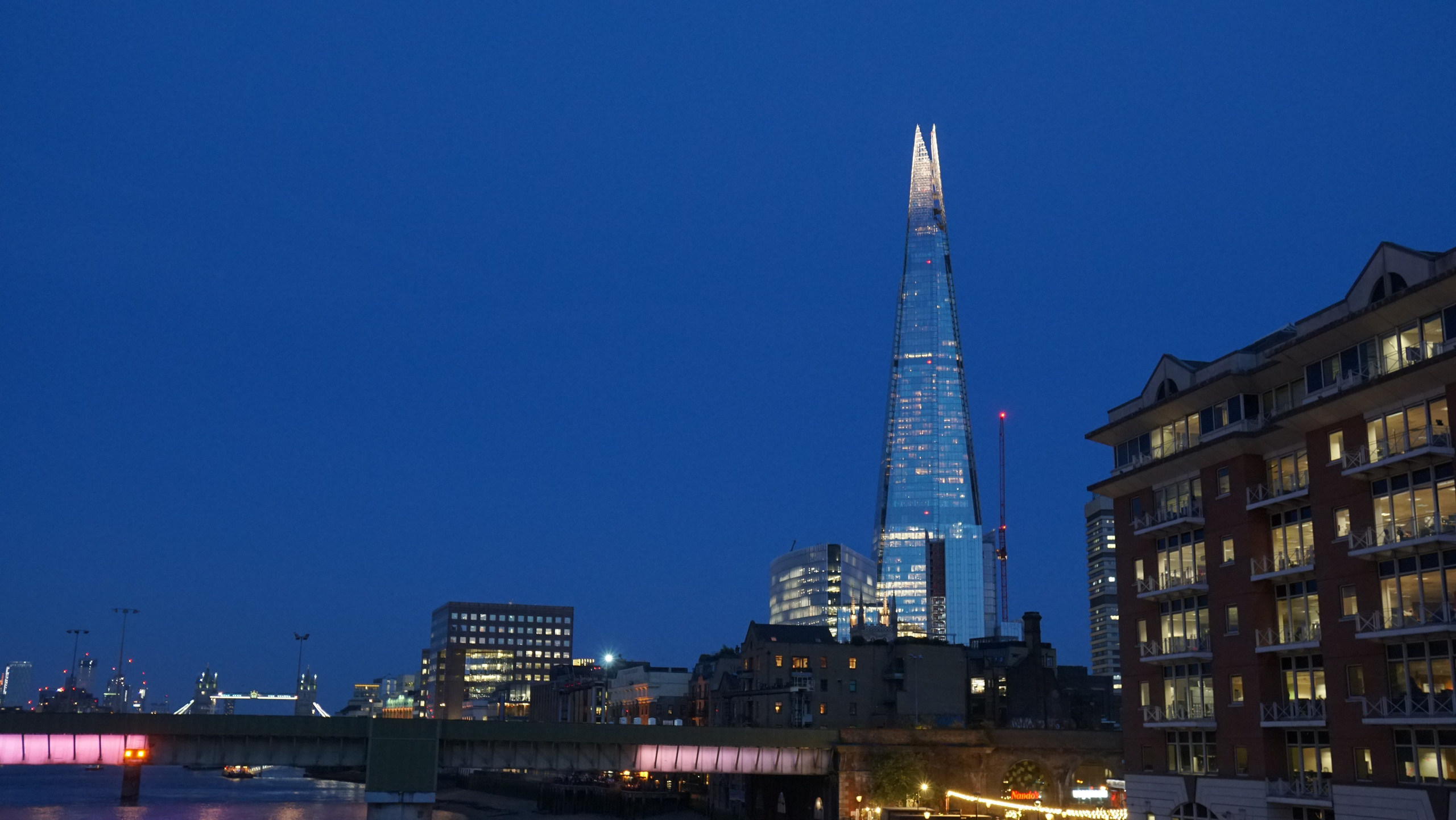 Небоскребы (Shard, Sky Garden). 35 мм