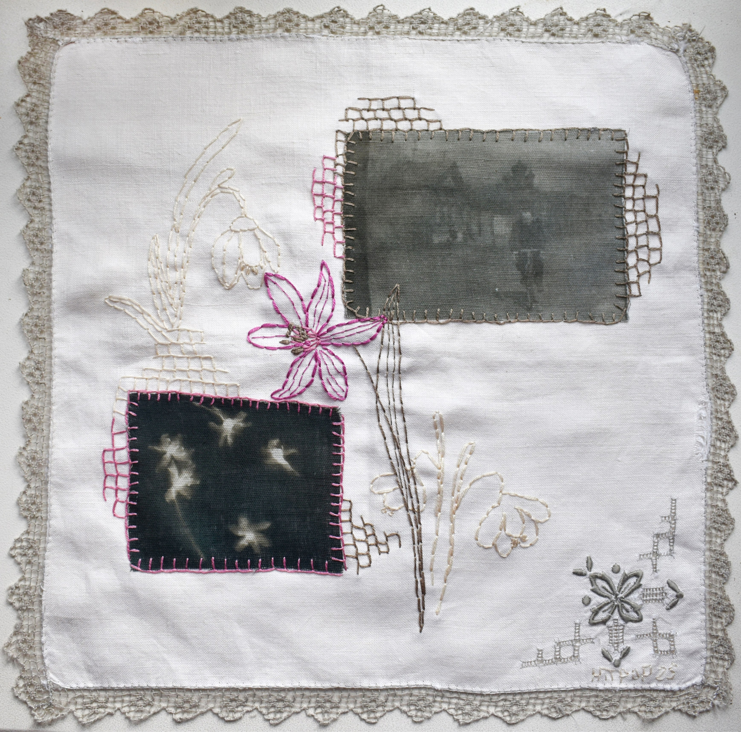 "Подснежник" из серии «Весна» (в процессе) -На винтажных салфетках вышиты цветы и пришиты фотографии. Это фото из семейного архива, перенесенные на ткань методом цианотипии. На снимках мои родственники, с которыми в реальности я была не знакома или знала их только в раннем детстве. Я всегда очень жалела, что у меня нет возможности их узнать. В своих работах я пытаюсь придумать несуществующие воспоминания о родных с помощью снимков из альбома, создать близость, которую я не успела получить в реальности. В процессе их создания, я как будто знакомилась и общалась с близкими людьми, узнавала их. Также, я использую символику цветов, передающих  чувства, которые  я так или иначе связываю и ассоциирую с моими родными и тем, что они пережили в жизни. 