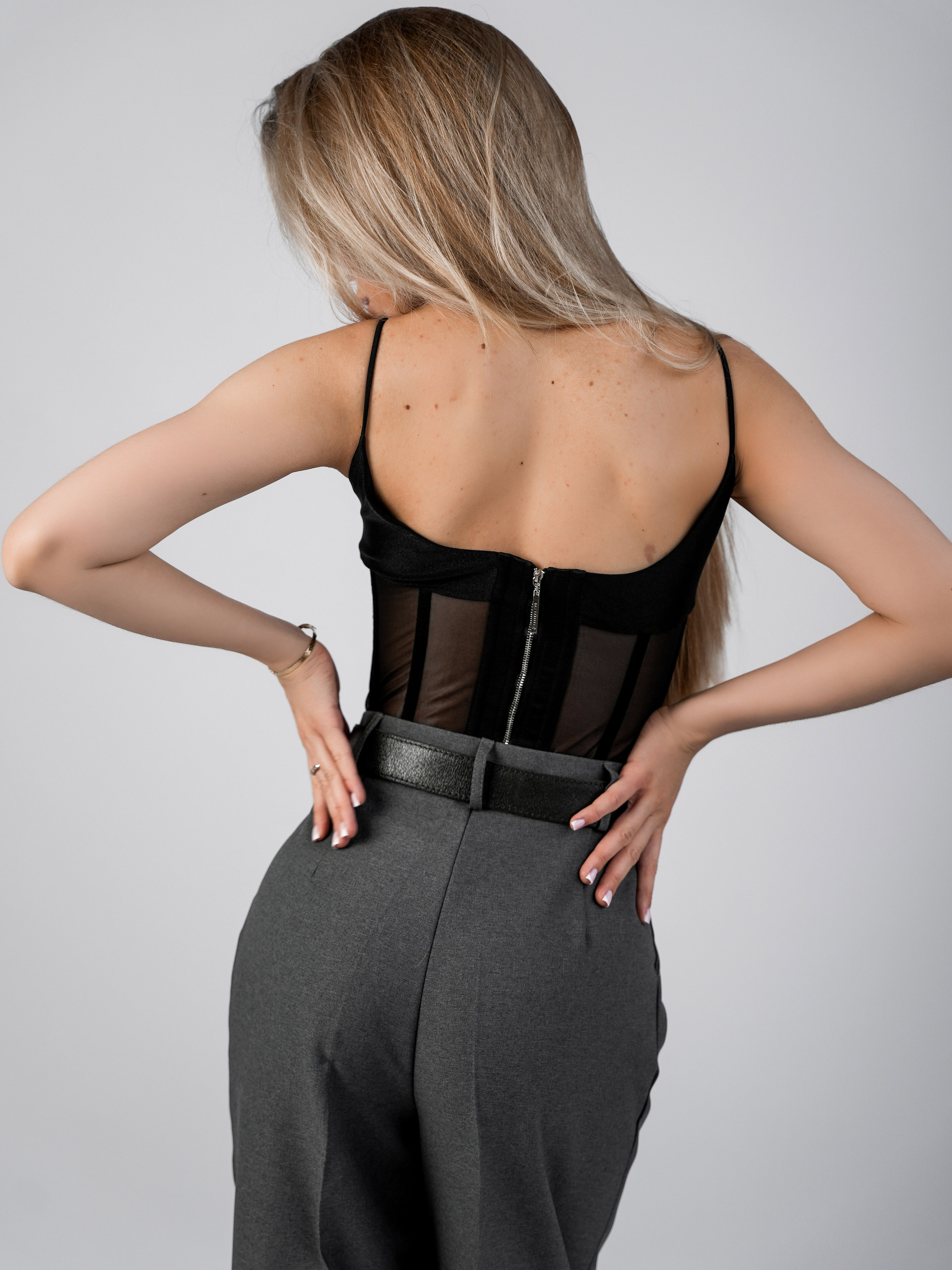 Съёмка брюк для wildberries. Фотограф в Смоленске Ольга Давыдова