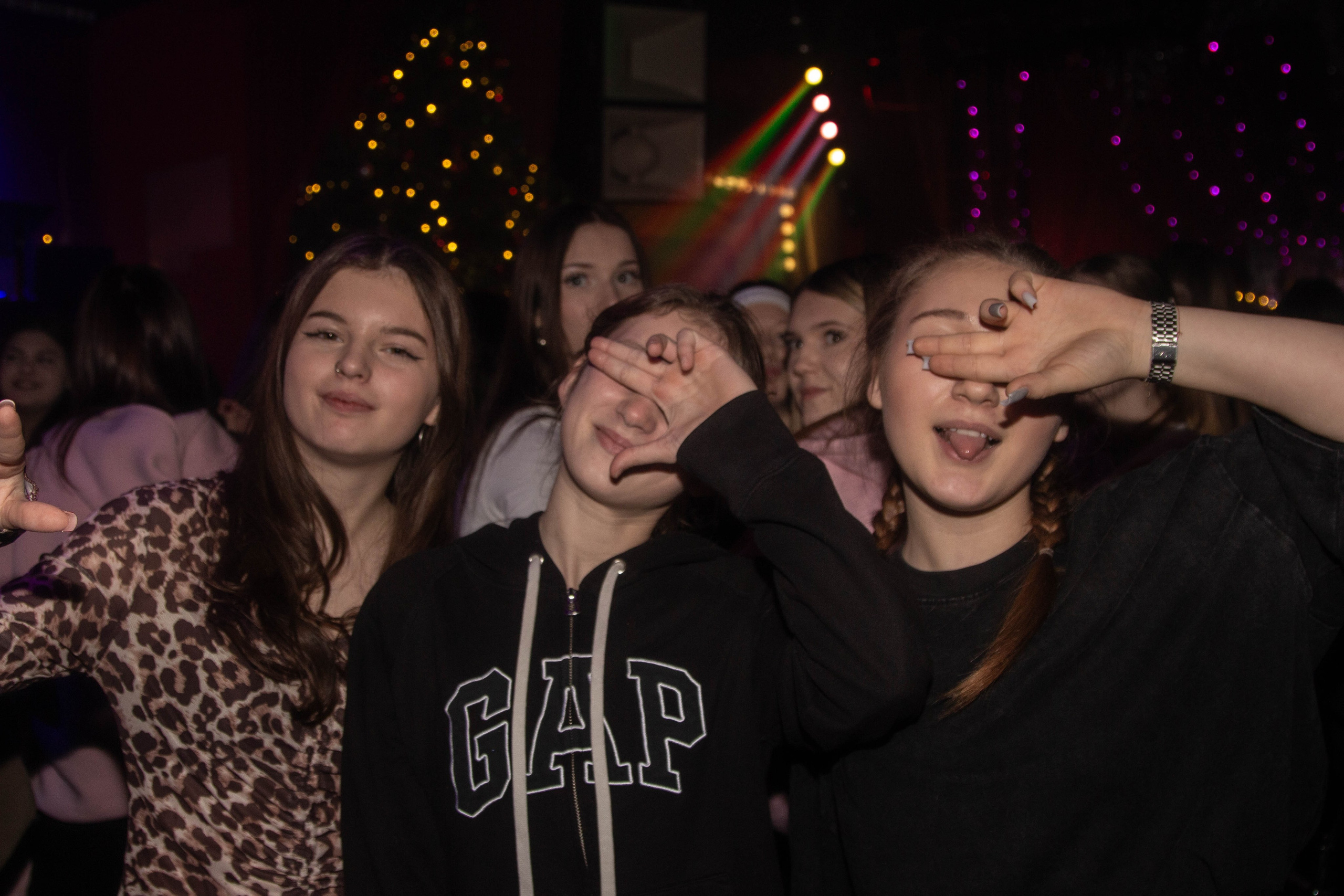 Клуб Serdce. Ладно