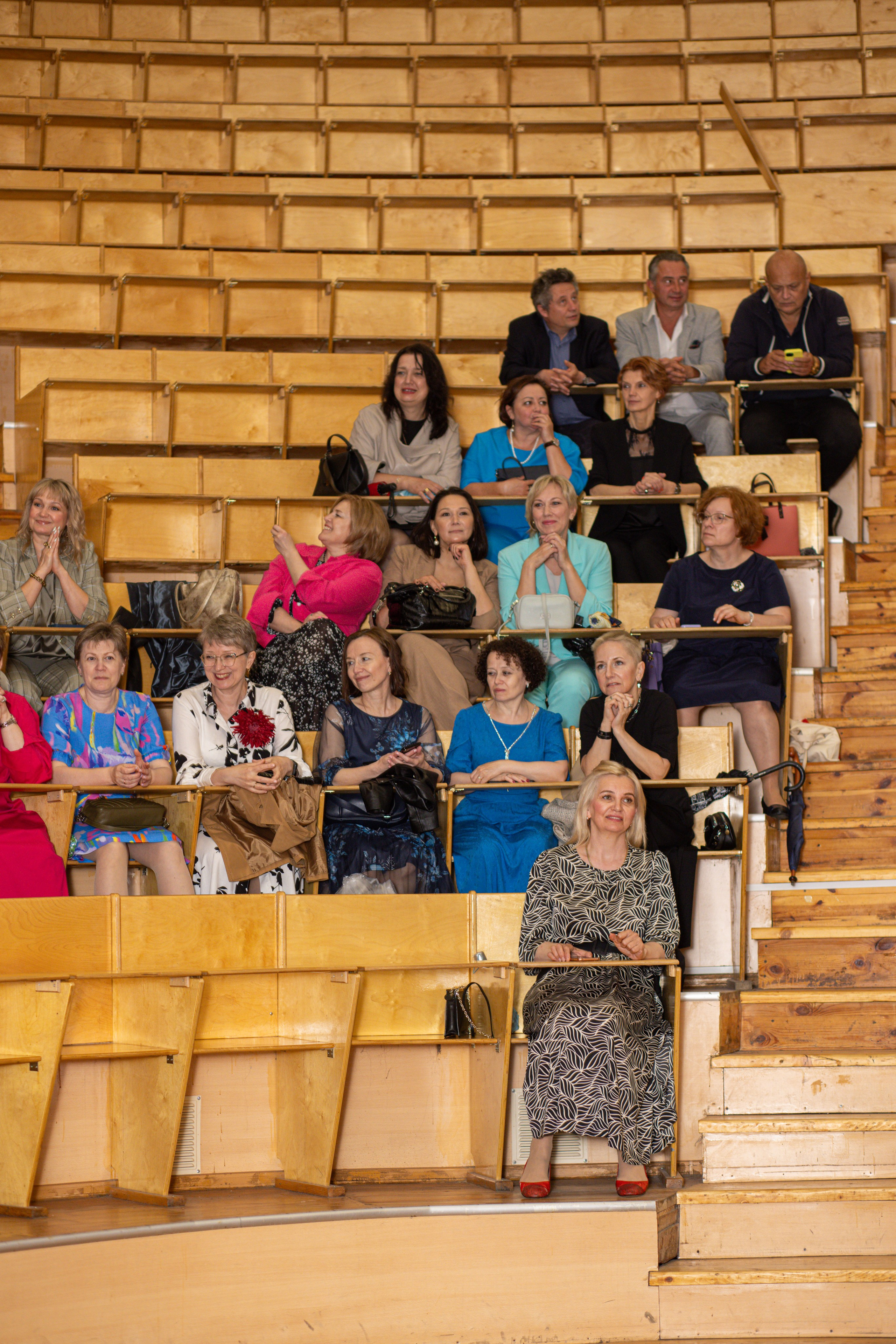 Встреча выпускников. Стоматологи СПб. Семейный фотограф в Вышнем Волочке — Ульяна Иванова | Фотосессии для всей семьи