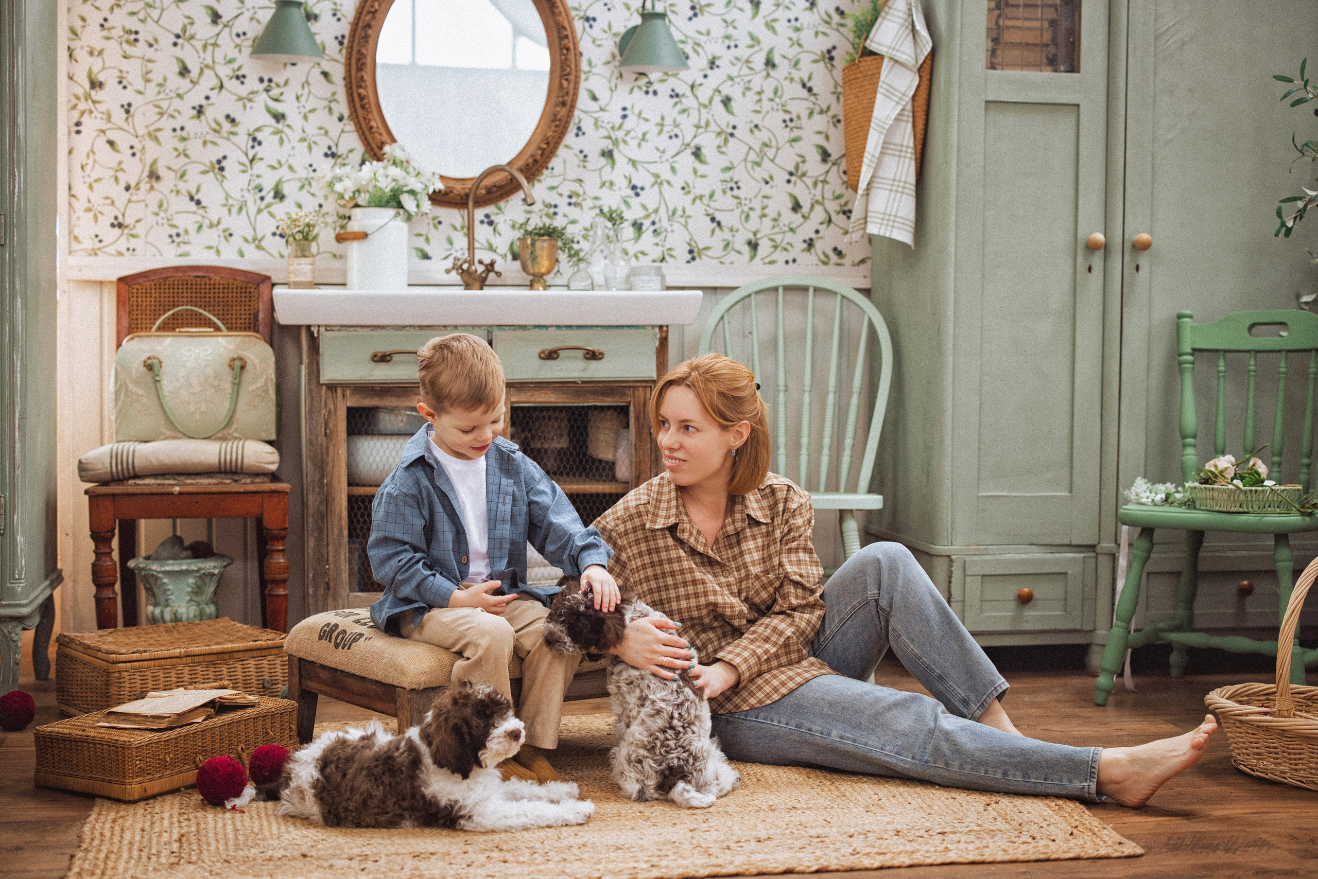 Фотосессия с щенками Лаго́тто-романьо́ло, в Винтажной фотостудии город Краснодар. Семейный и детский фотограф в Краснодаре Анна Трашкова