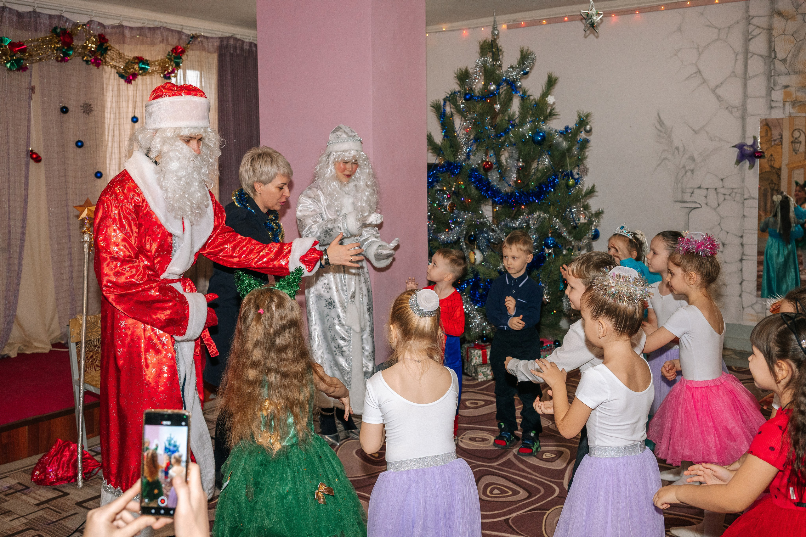 Новогодняя ёлка 2026. Семейный клуб «Открытый город»