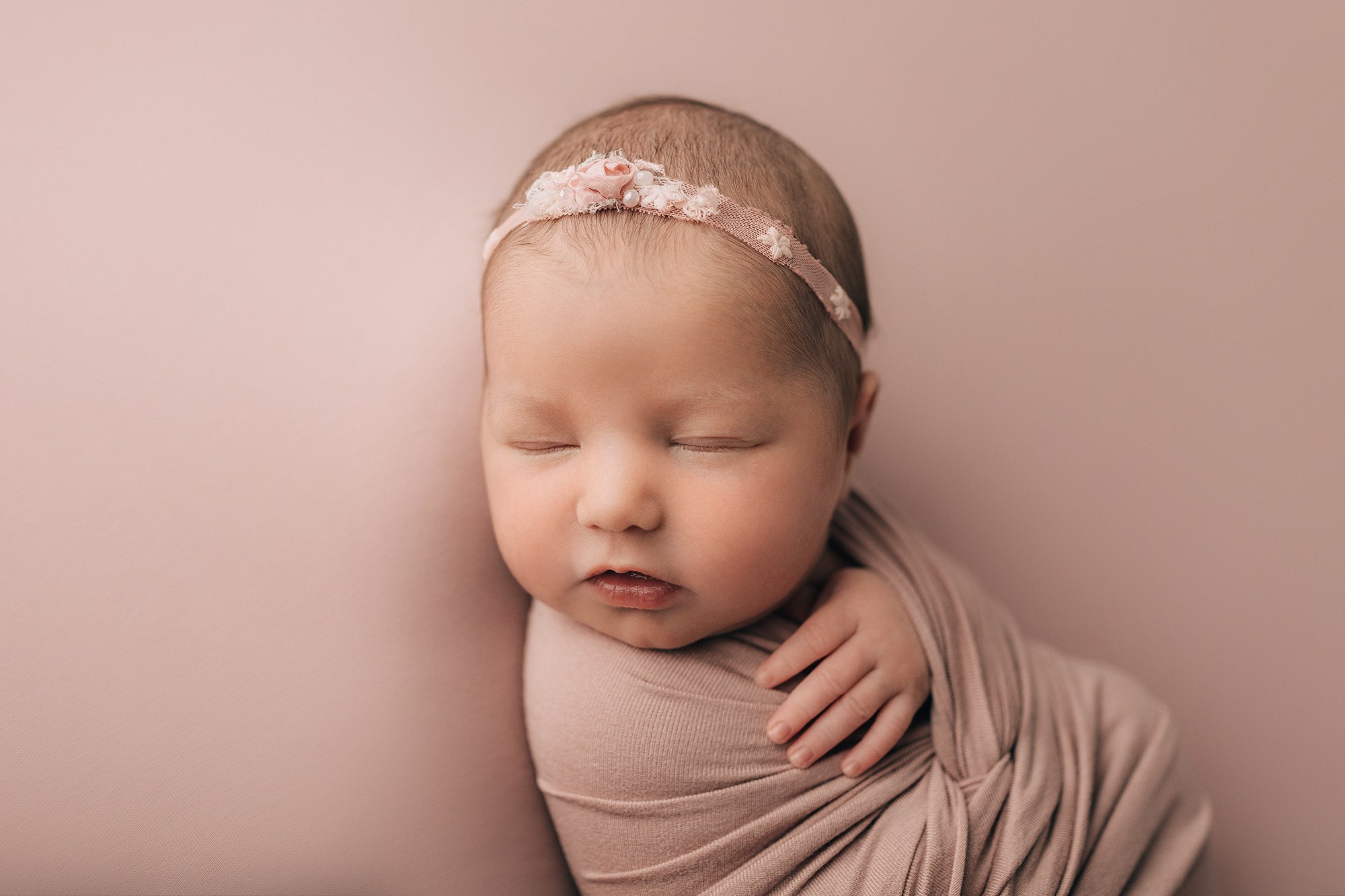 Амелия 11 дней. Семейный фотограф новорождённых в Серпухове Юлия Новикова +79637785957