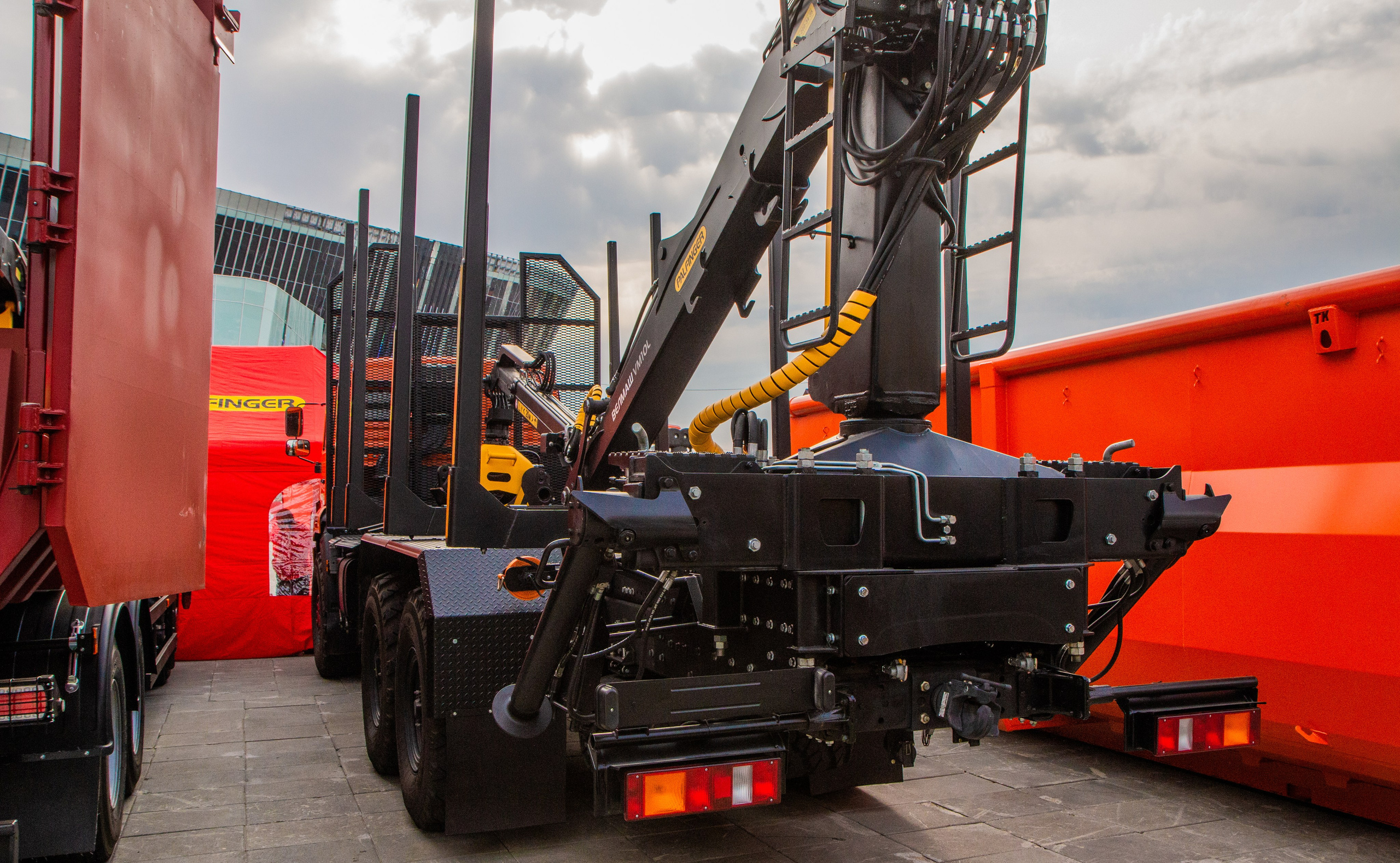 Трейд Актив Ресурс — ломовозы. Предметный и репортажный фотограф Алексей Кротов