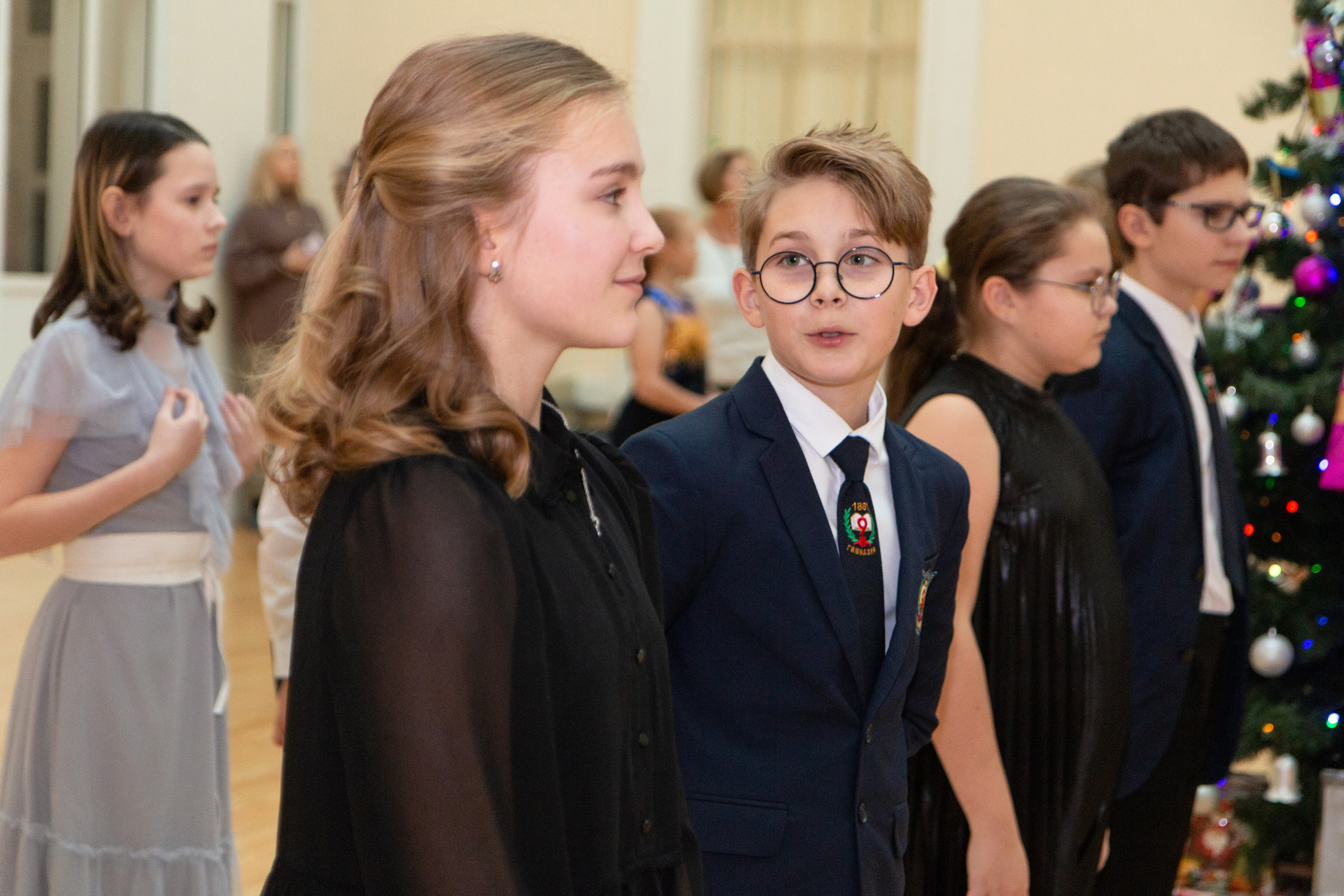 Съёмка в 9 гимназии города Екатеринбург. Предметный и репортажный фотограф Алексей Кротов